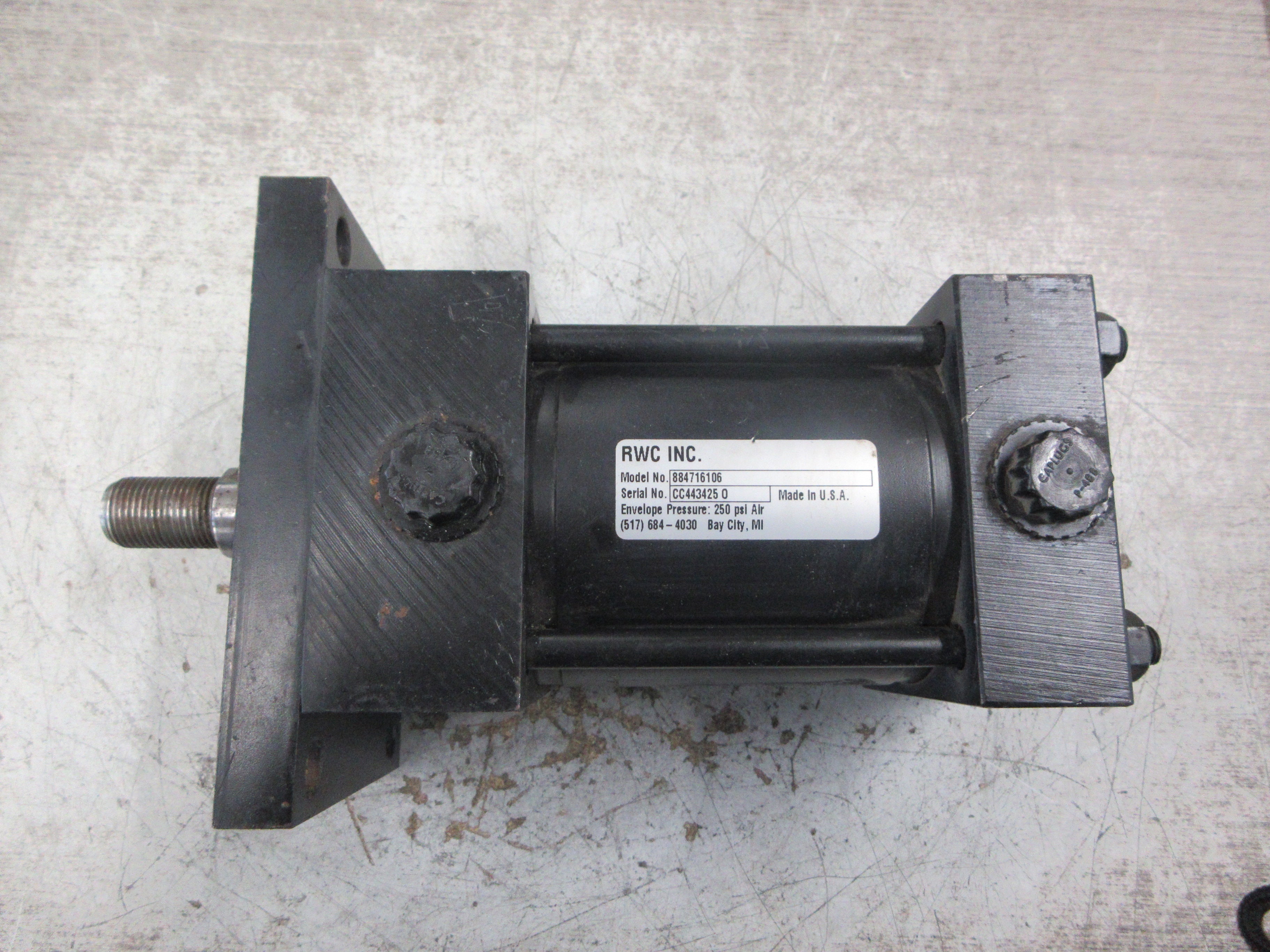 RWC Air Cylinder 884716106 250 PSI Used