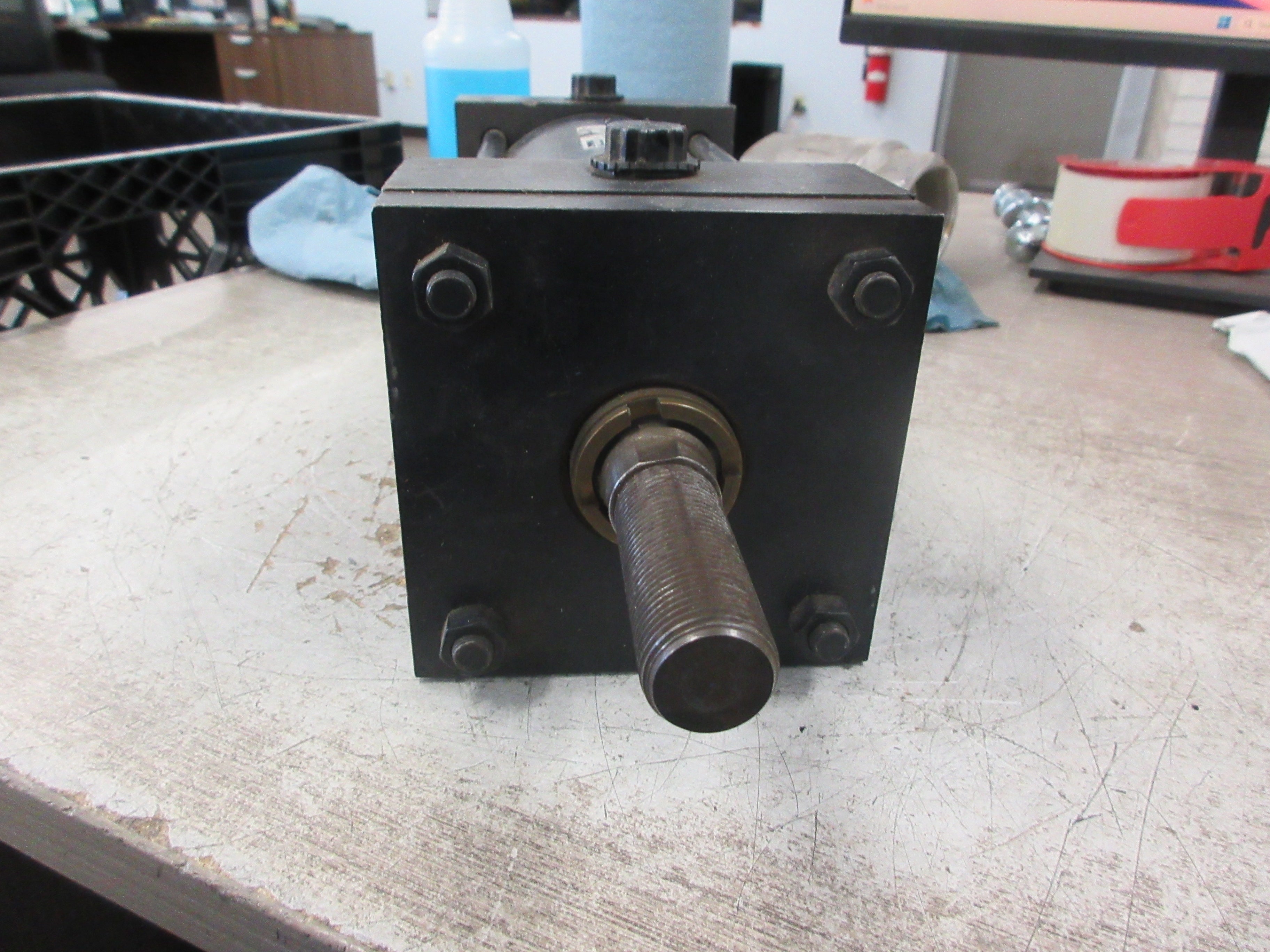 Parker Series 2A Air Cylinder 04.00 BB2AU182AC 5.000 250 PSI Used