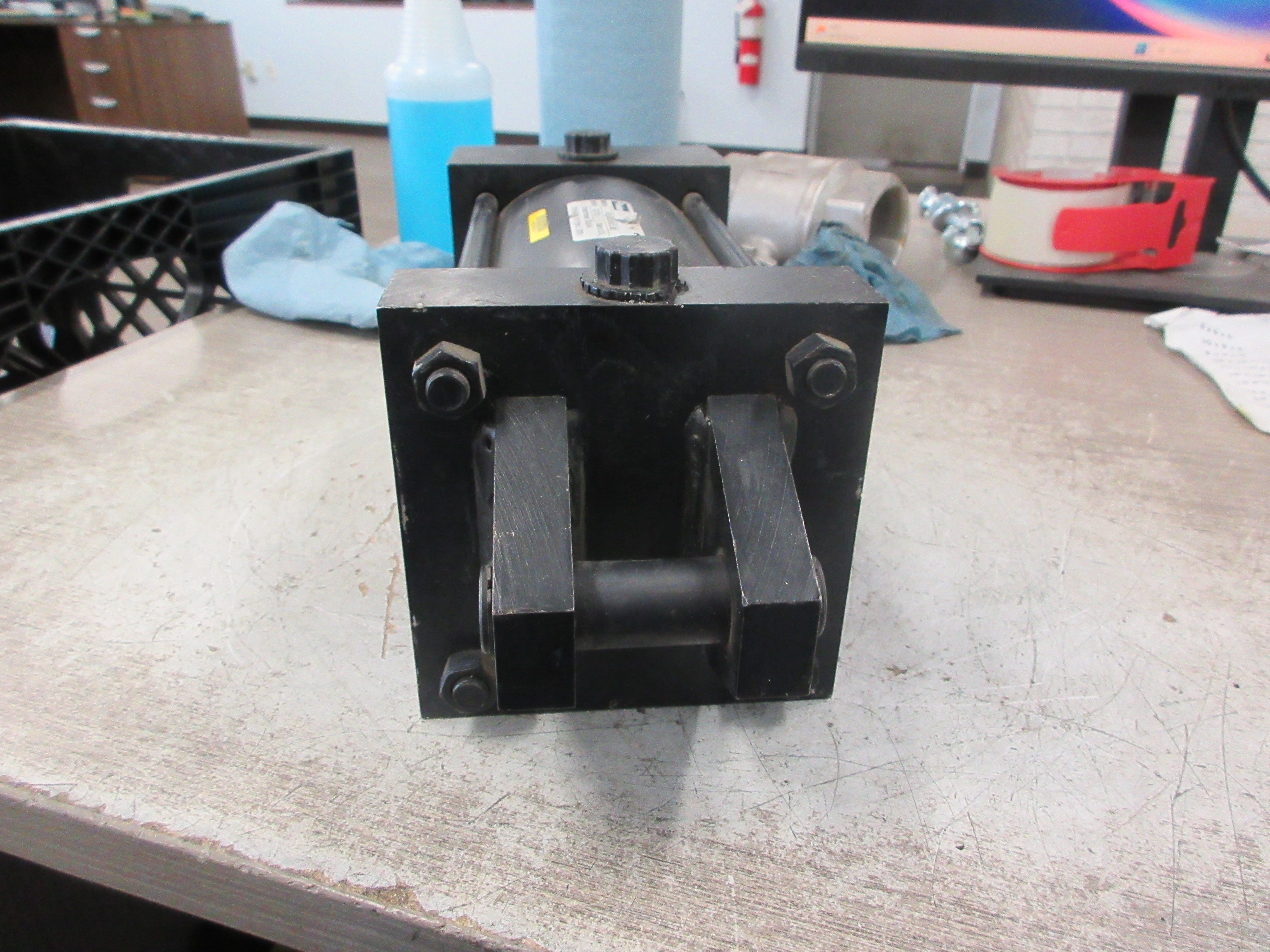 Parker Series 2A Air Cylinder 04.00 BB2AU182AC 5.000 250 PSI Used