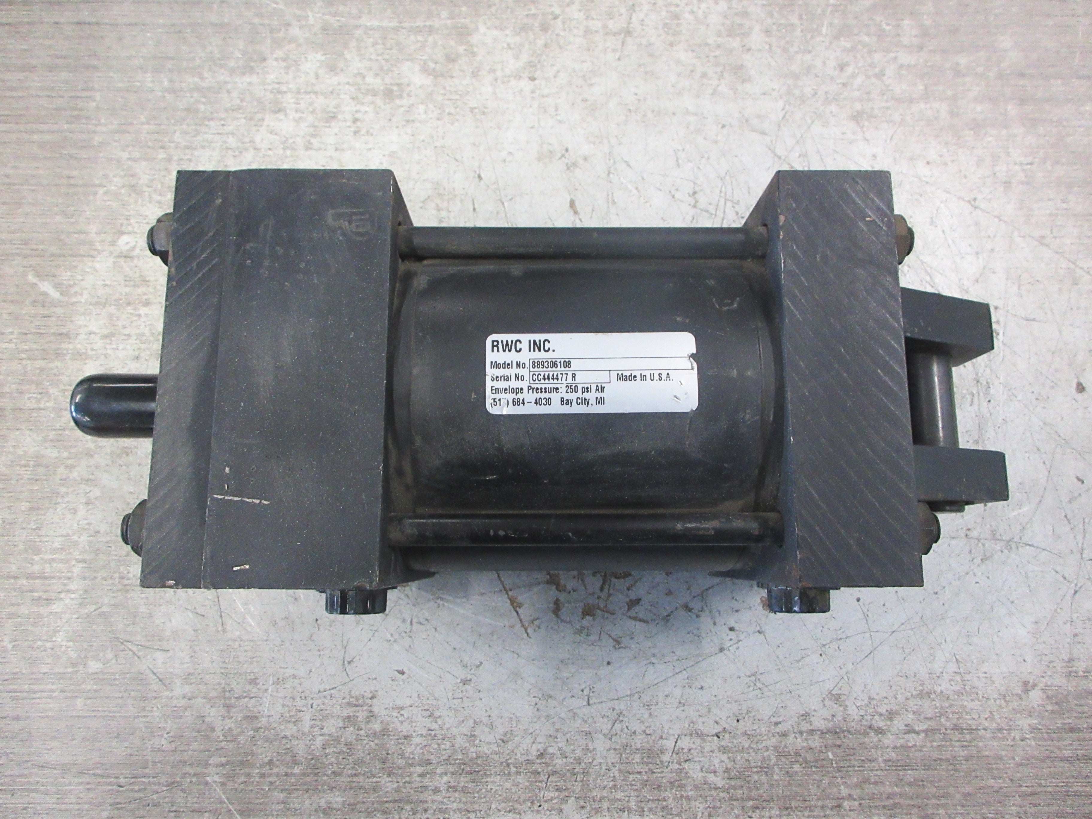 RWC Air Cylinder 889306108 250 PSI Used
