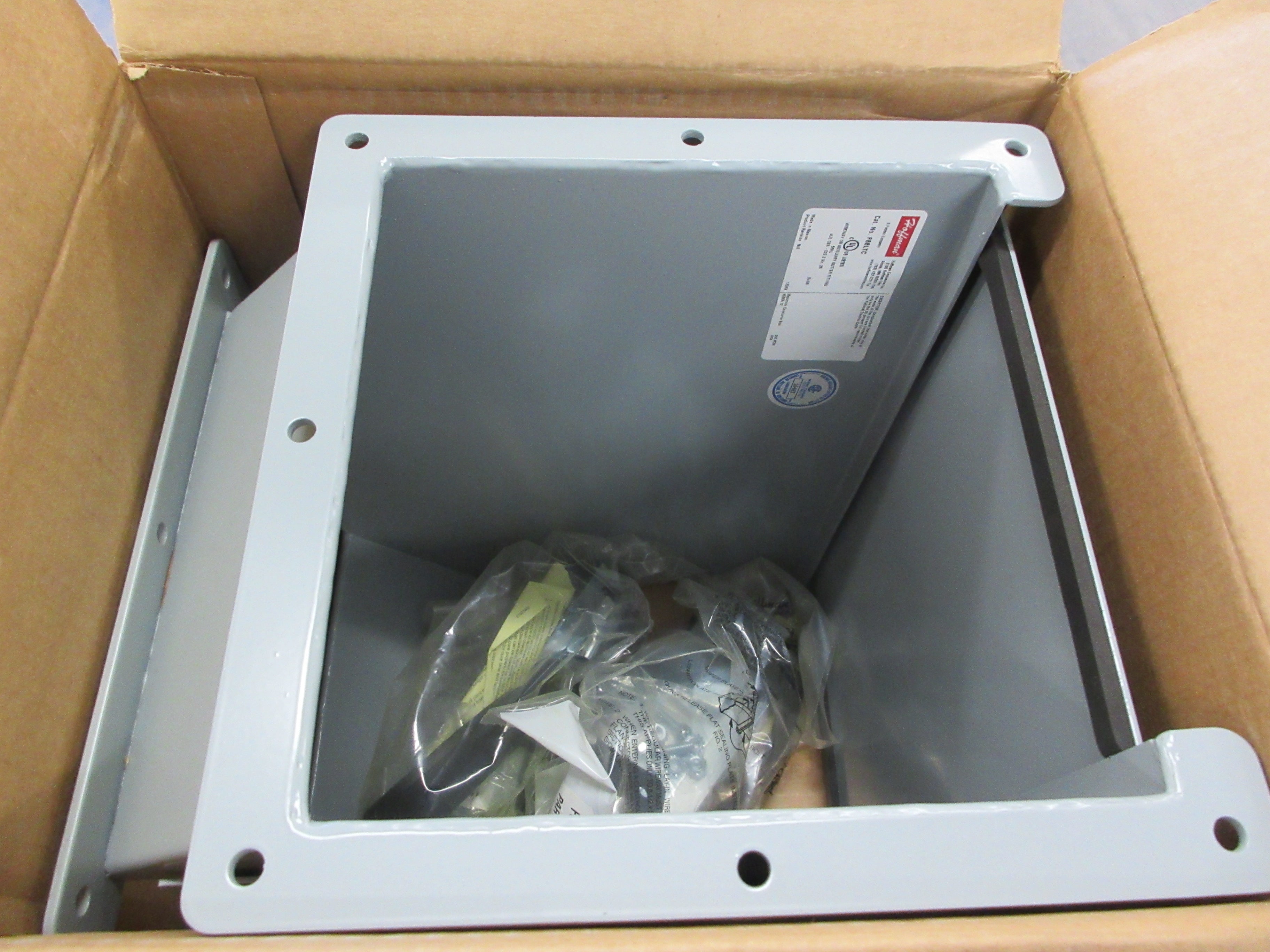 Hoffman Tee Fitting F88LTC 8"x8" Outside Open Top New Surplus