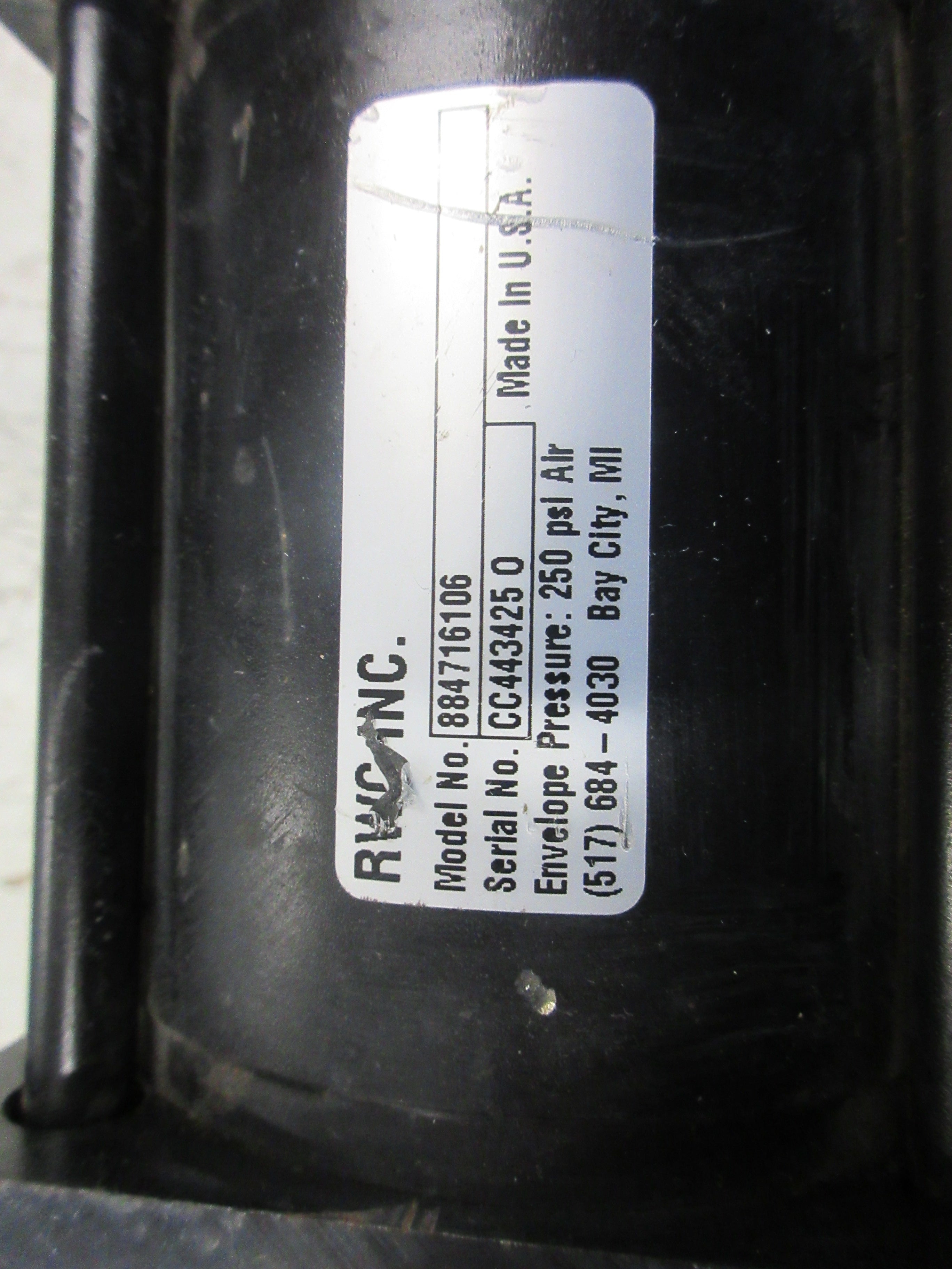 RWC Air Cylinder 884716106 250 PSI Used