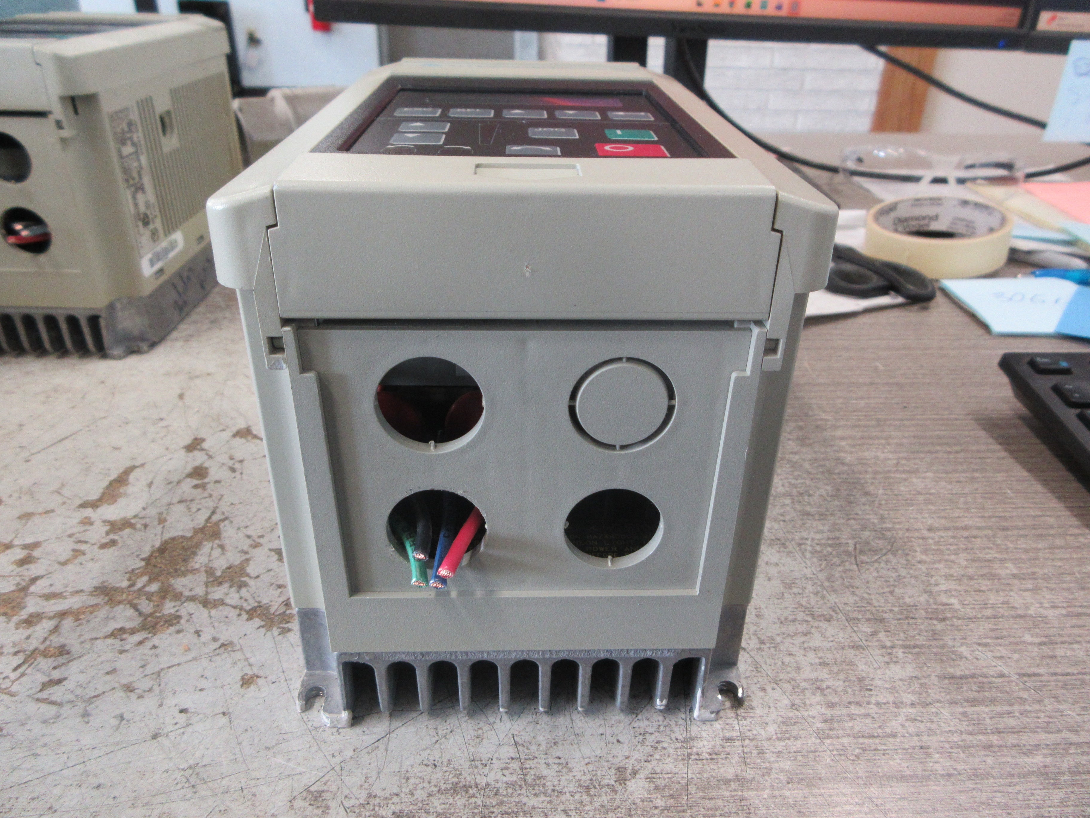 Allen-Bradley AC Drive 1305-AA04A Ser. A 1HP 3Ph Used