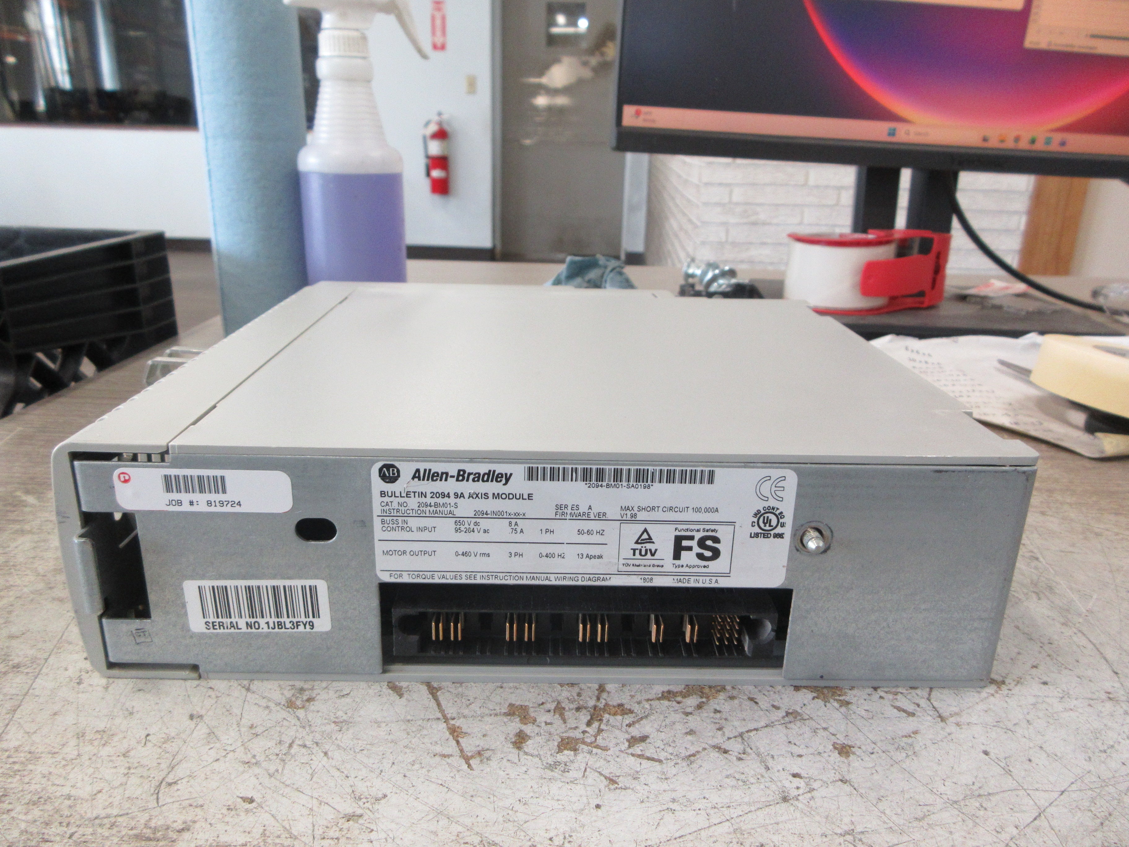 Allen-Bradley Kinetix 6000 Servo Drive Axis Module 2094-BM01-S Ser. A Used