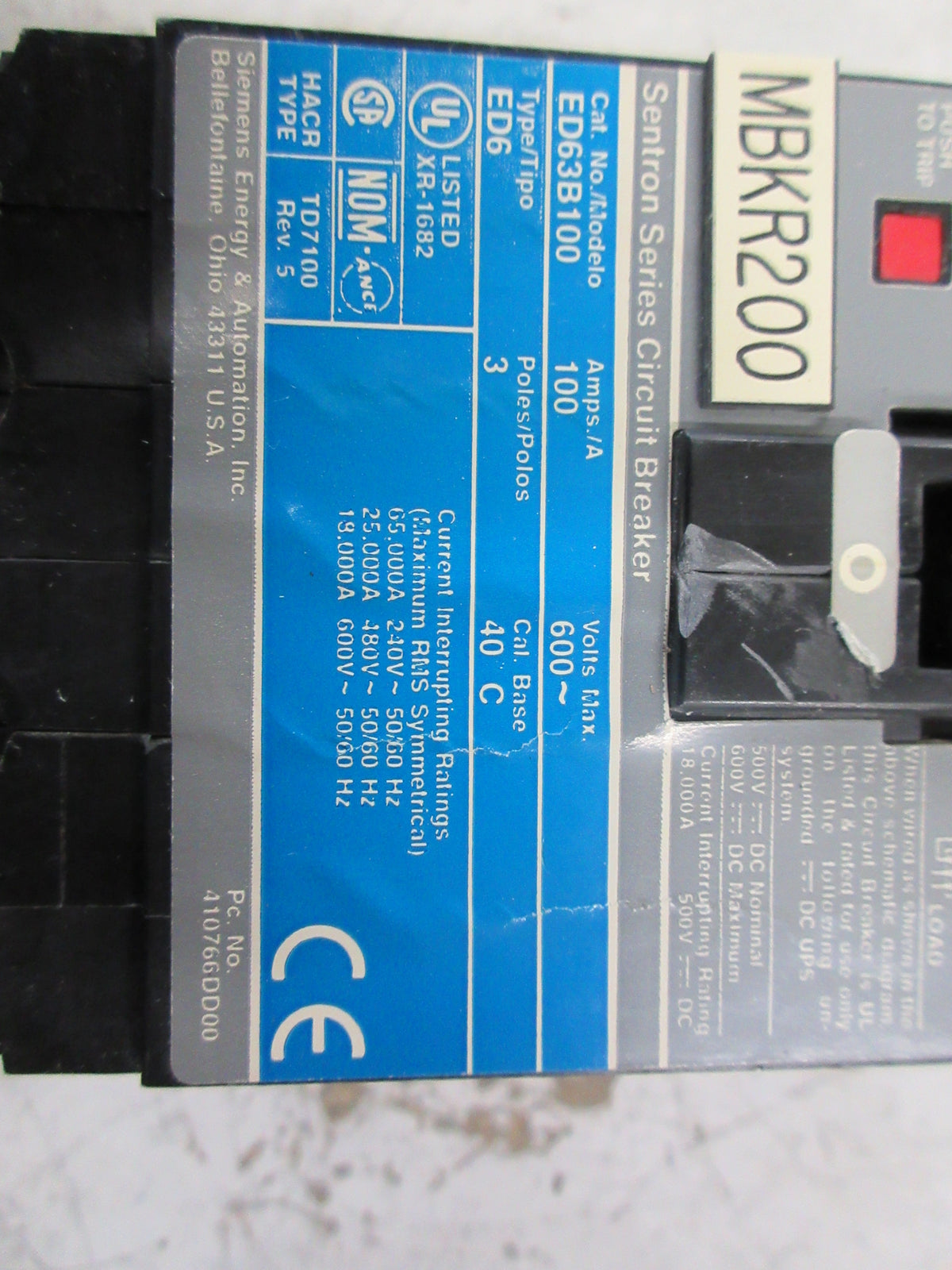 Siemens Sentron Circuit Breaker ED63B100 100A 600V 3P Used
