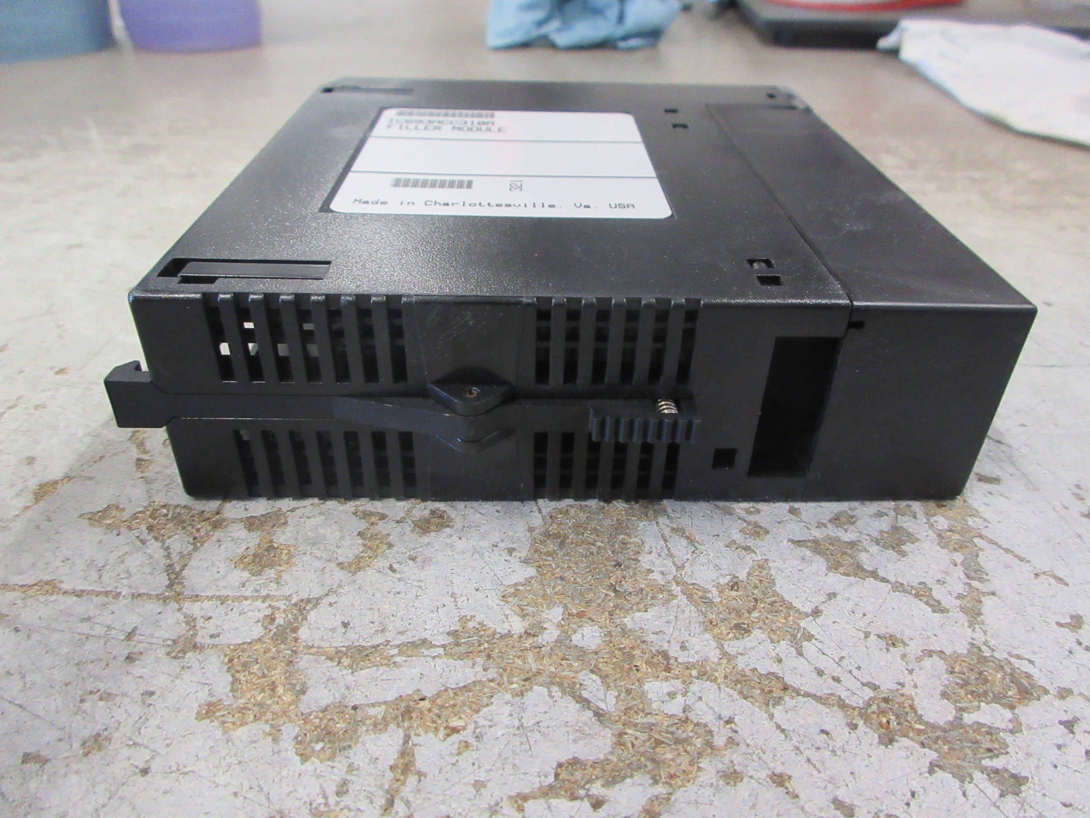 GE Fanuc Filler Module IC693ACC310A Used