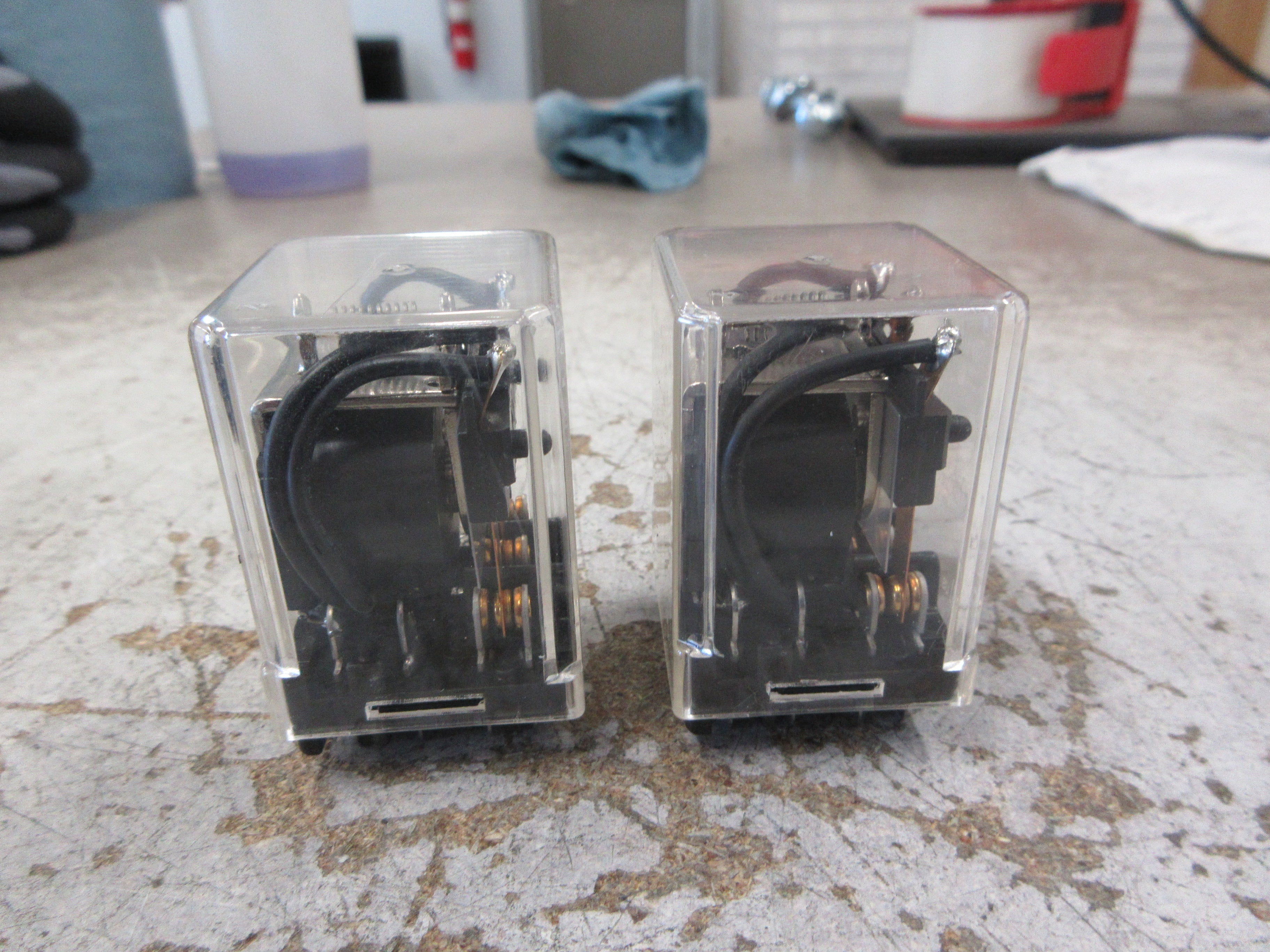 Magnecraft Struthers-Dunn Relay A283XCX293 24VDC Coil *Lot of 2* *No Base* Used