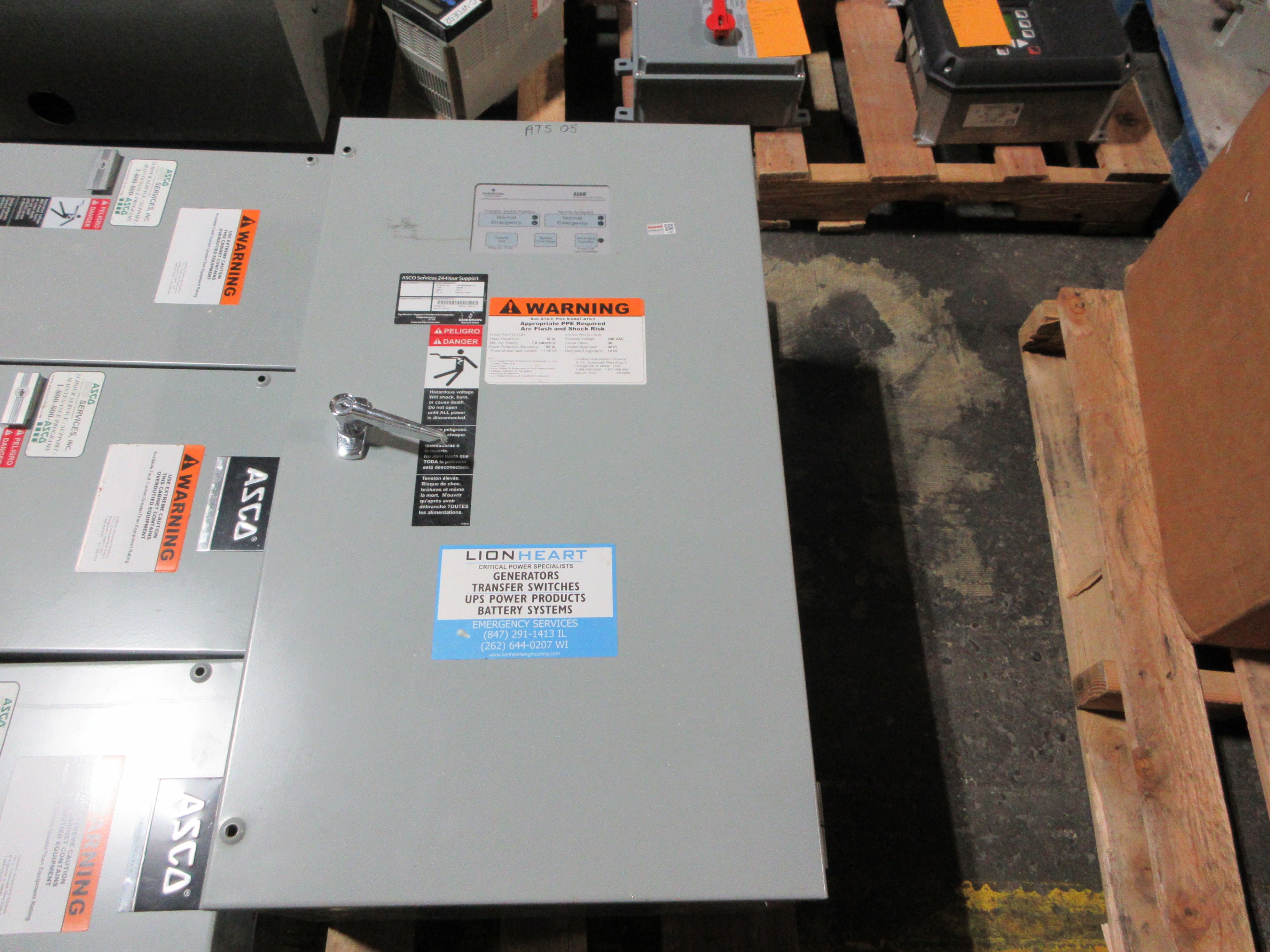 Emerson Asco Automatic Transfer Switch D00300030104C10C 104A 208V 3Ph Used