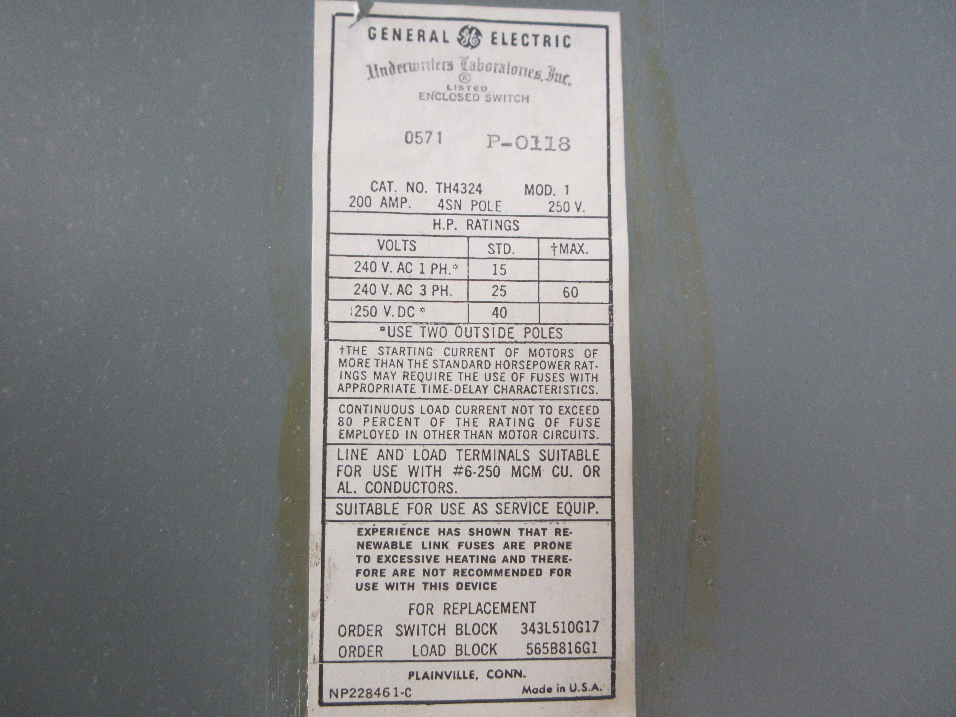 GE Fusible Safety Switch/Disconnect TH4324 Mod. 1 200A 250V 4W Used