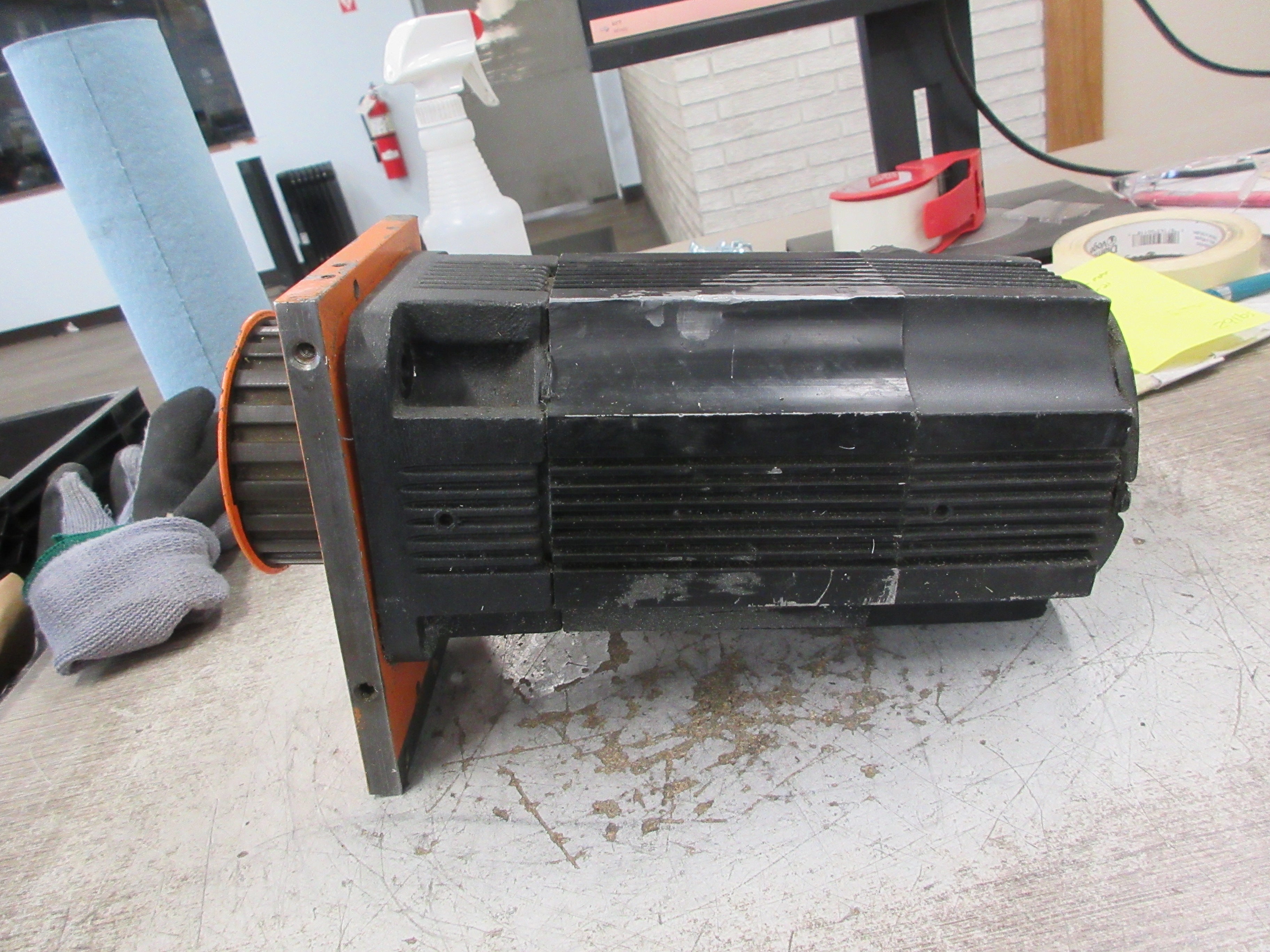 Reliance Electric Electro-Craft Servo Motor 1326AB-B410G-21 Ser. C 1 KW Used
