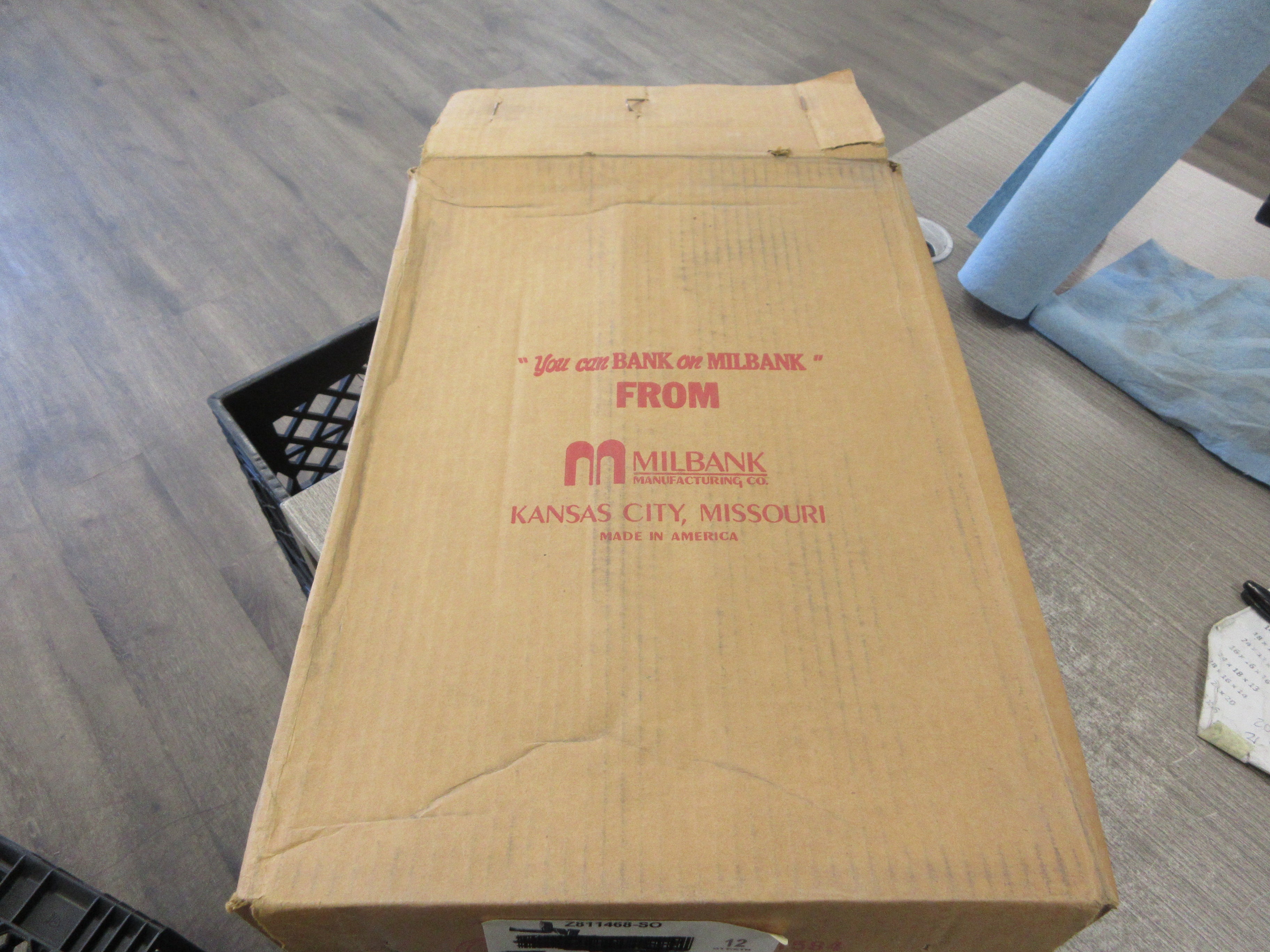 Milbank Bridge Z811468-SO *Box of 12* New Surplus