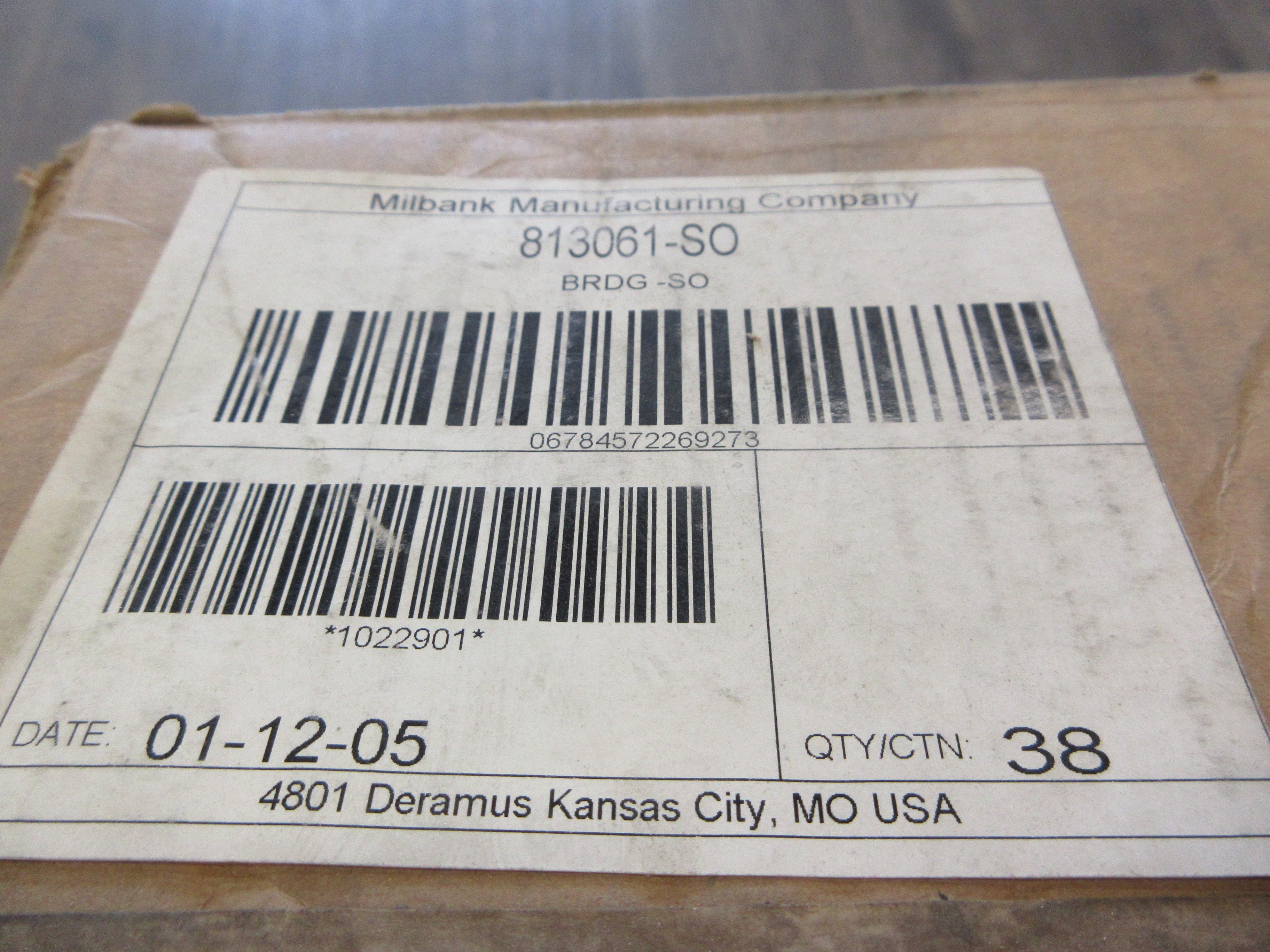 Milbank Bridge 813061-SO *Box of 38* New Surplus