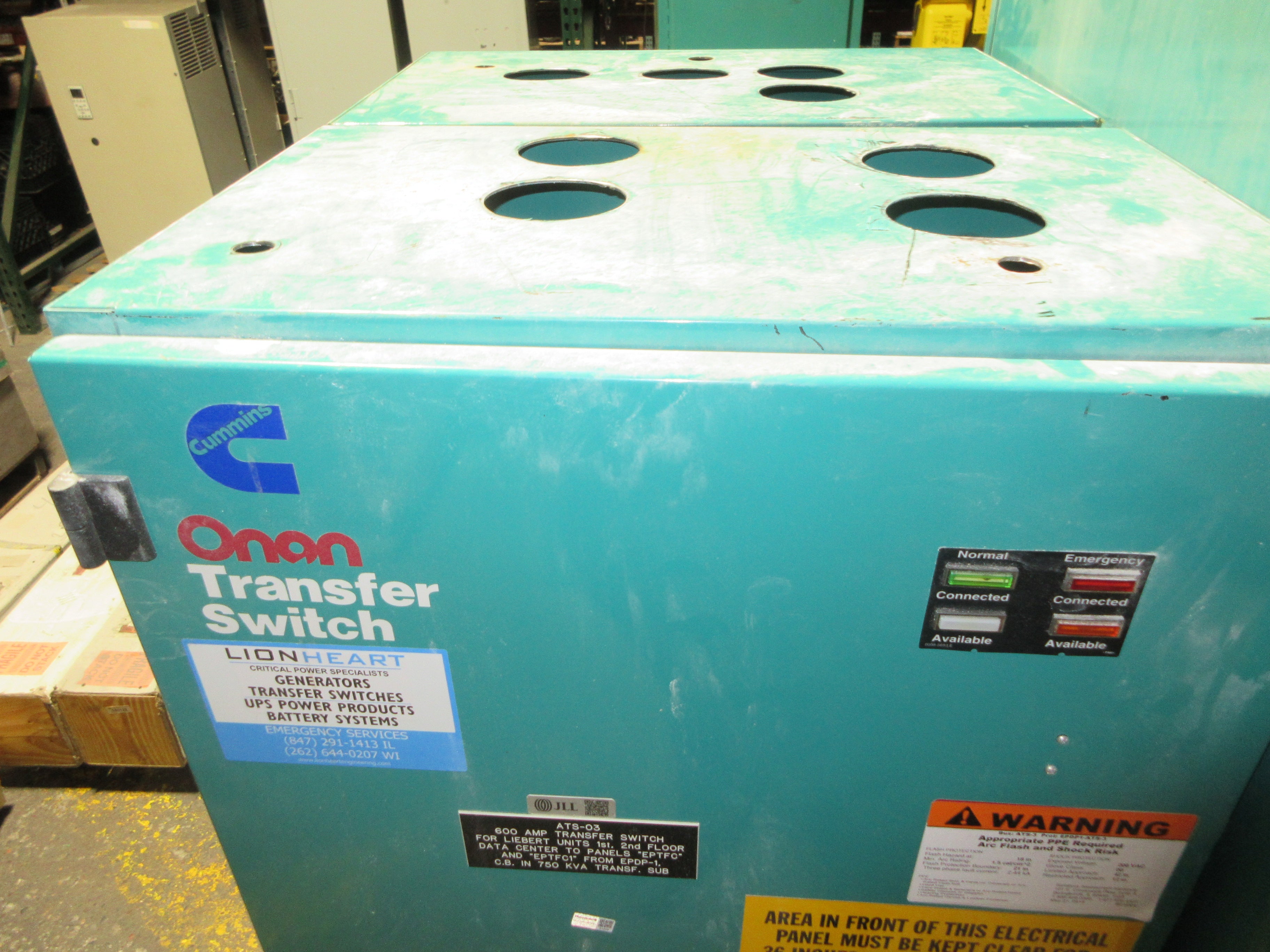 Cummins Onan Automatic Transfer Switch OTC-3375671 600A 208V 60Hz 3P Used