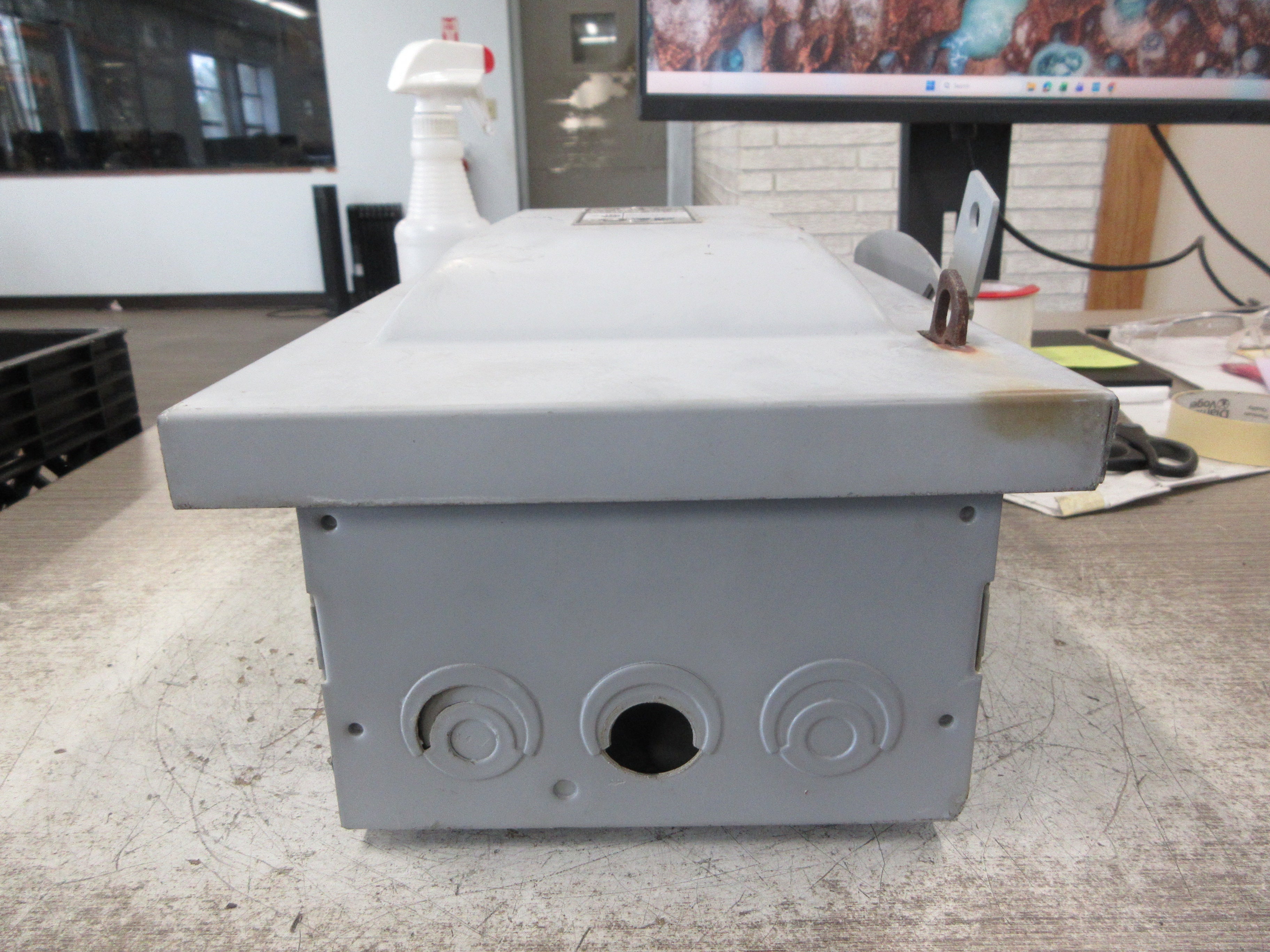 Siemens 3R Fusible Safety Switch/Disconnect HF361R 30A 600V 3P Used