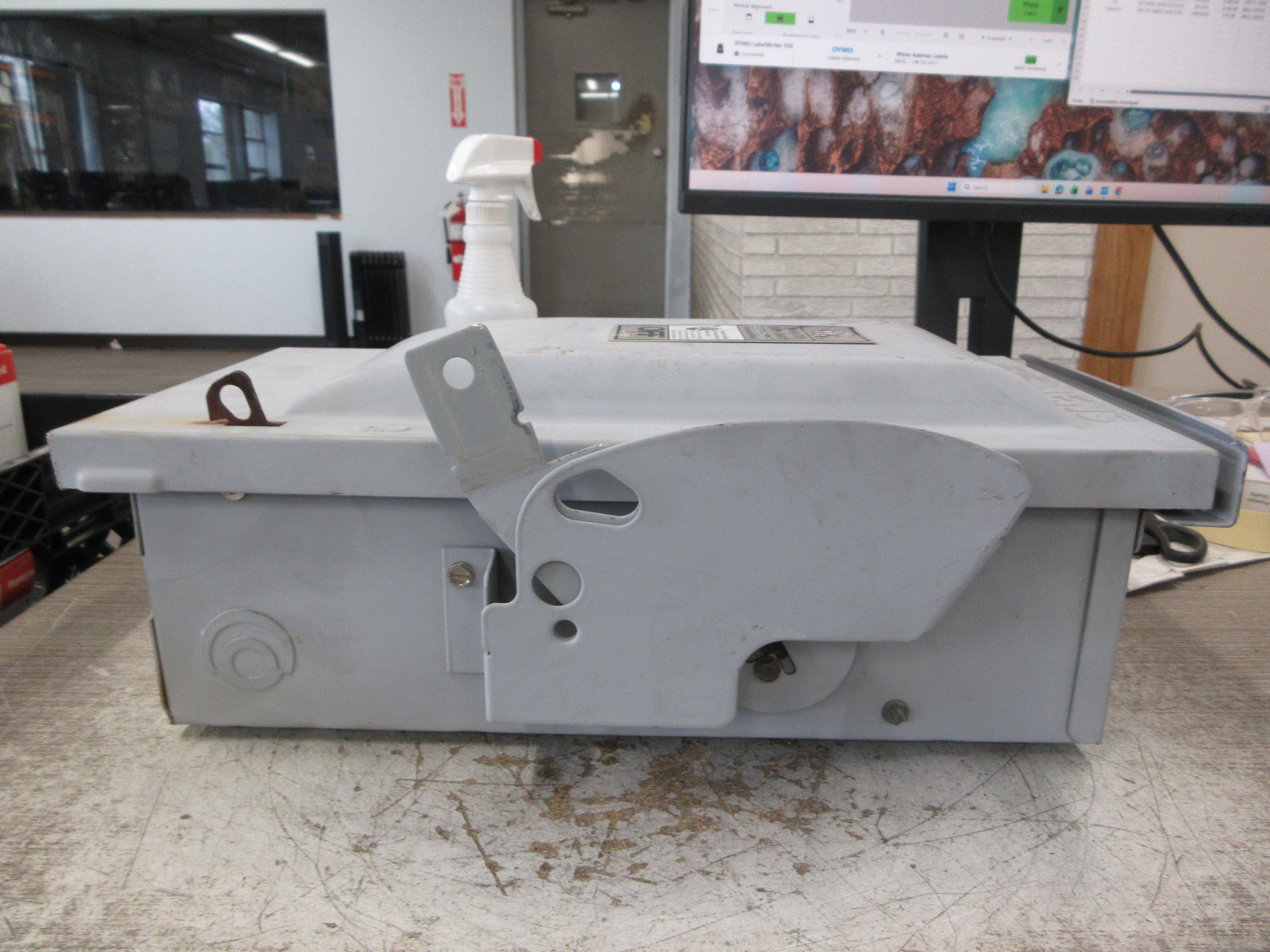 Siemens 3R Fusible Safety Switch/Disconnect HF361R 30A 600V 3P Used