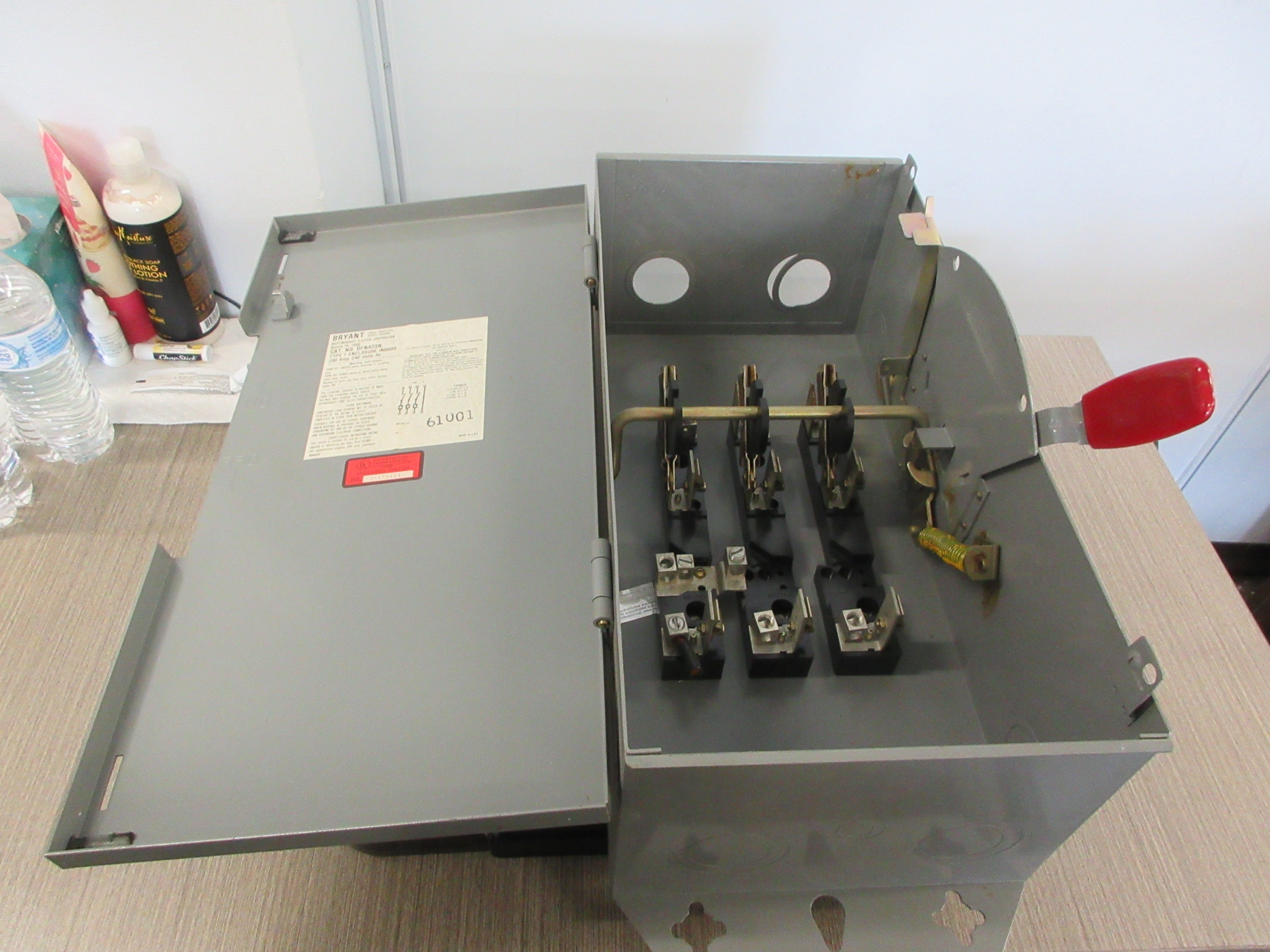 Westinghouse Fusible Safety Switch/Disconnect GFN423N 100A 240V 3P Used