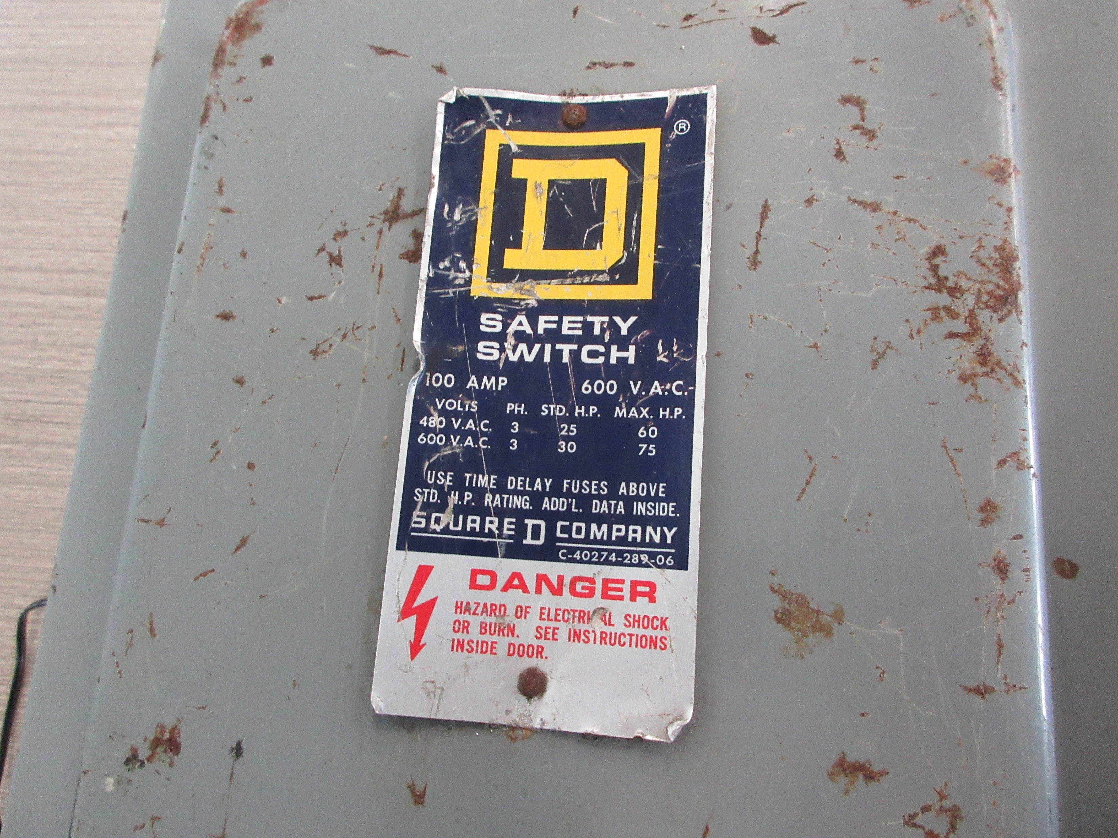 Square D Fusible Safety Switch/Disconnect H363N Ser. E1 100A 600V 3P Used