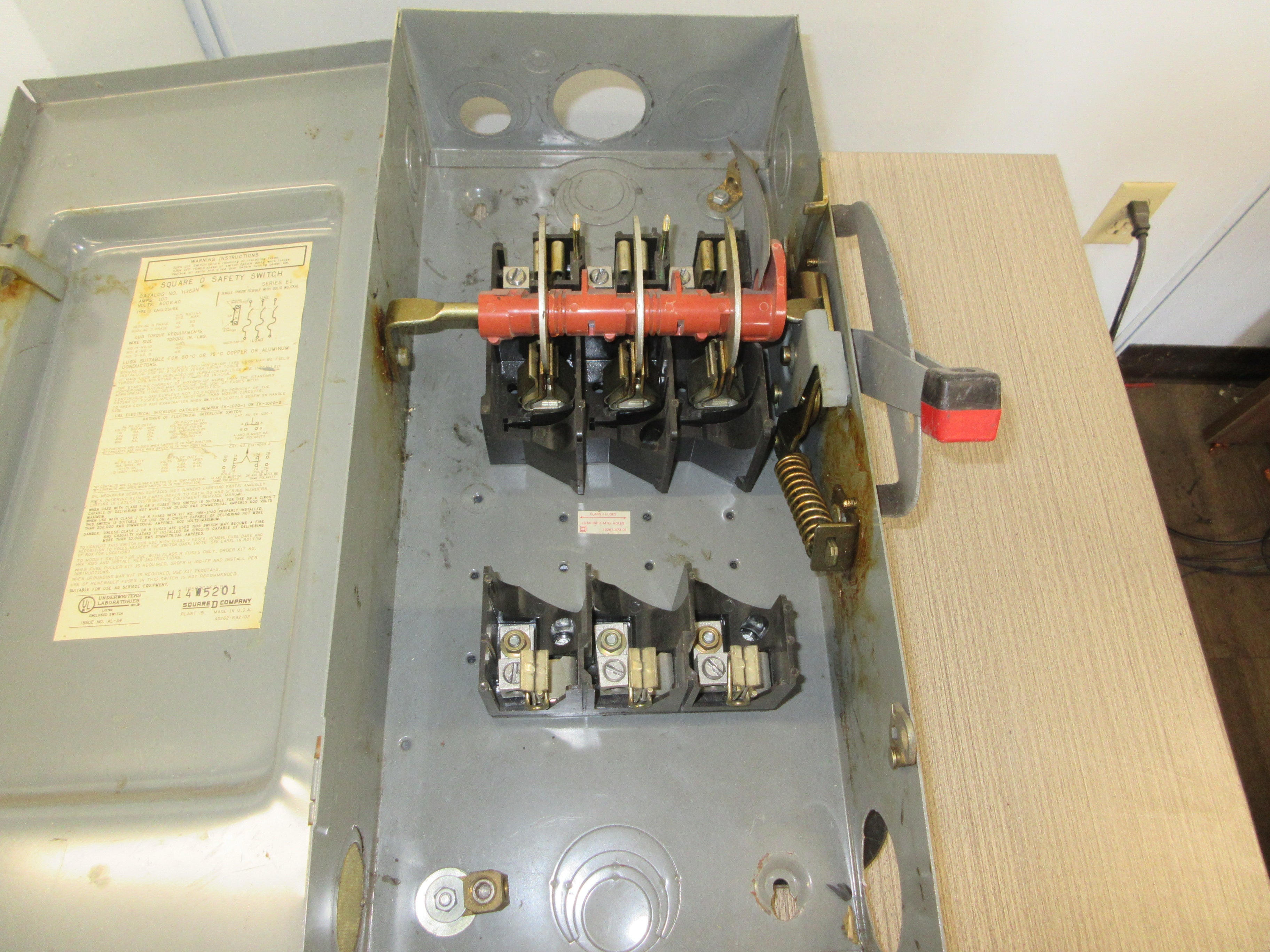 Square D Fusible Safety Switch/Disconnect H363N Ser. E1 100A 600V 3P Used