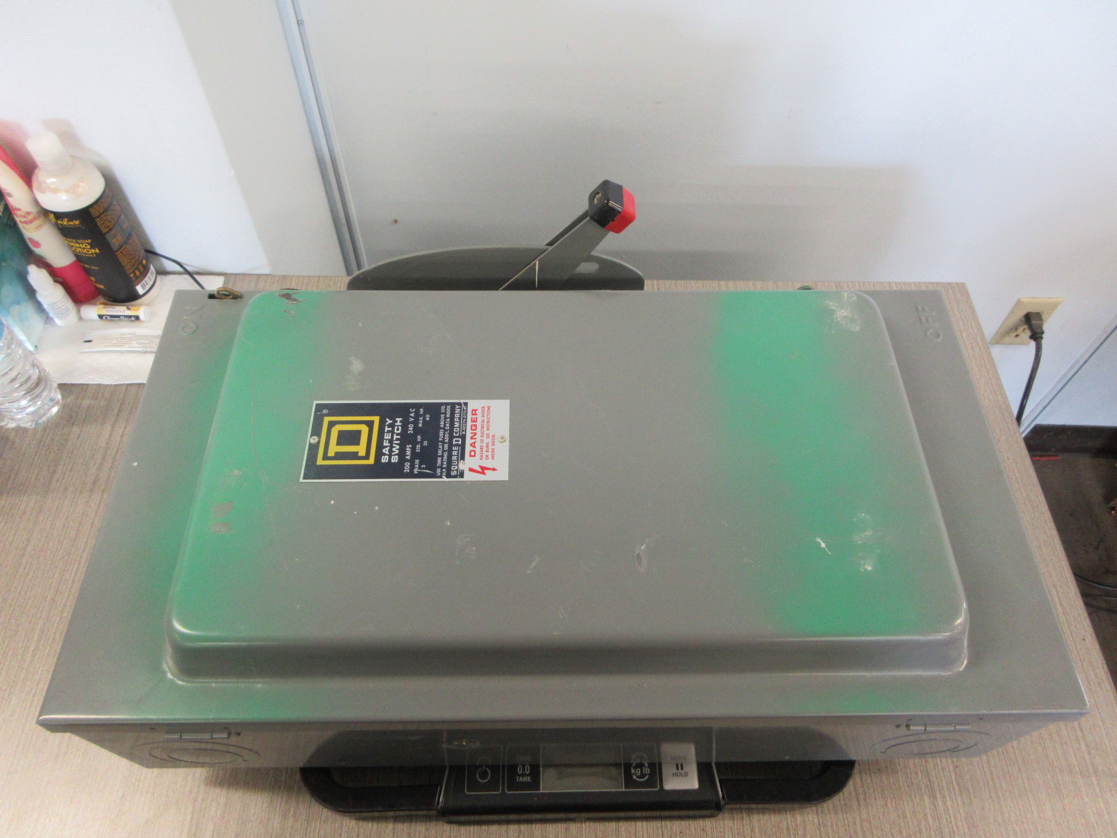Square D Fusible Safety Switch / Disconnect H324N 200A 240V 3Ph Ser. D2 Used