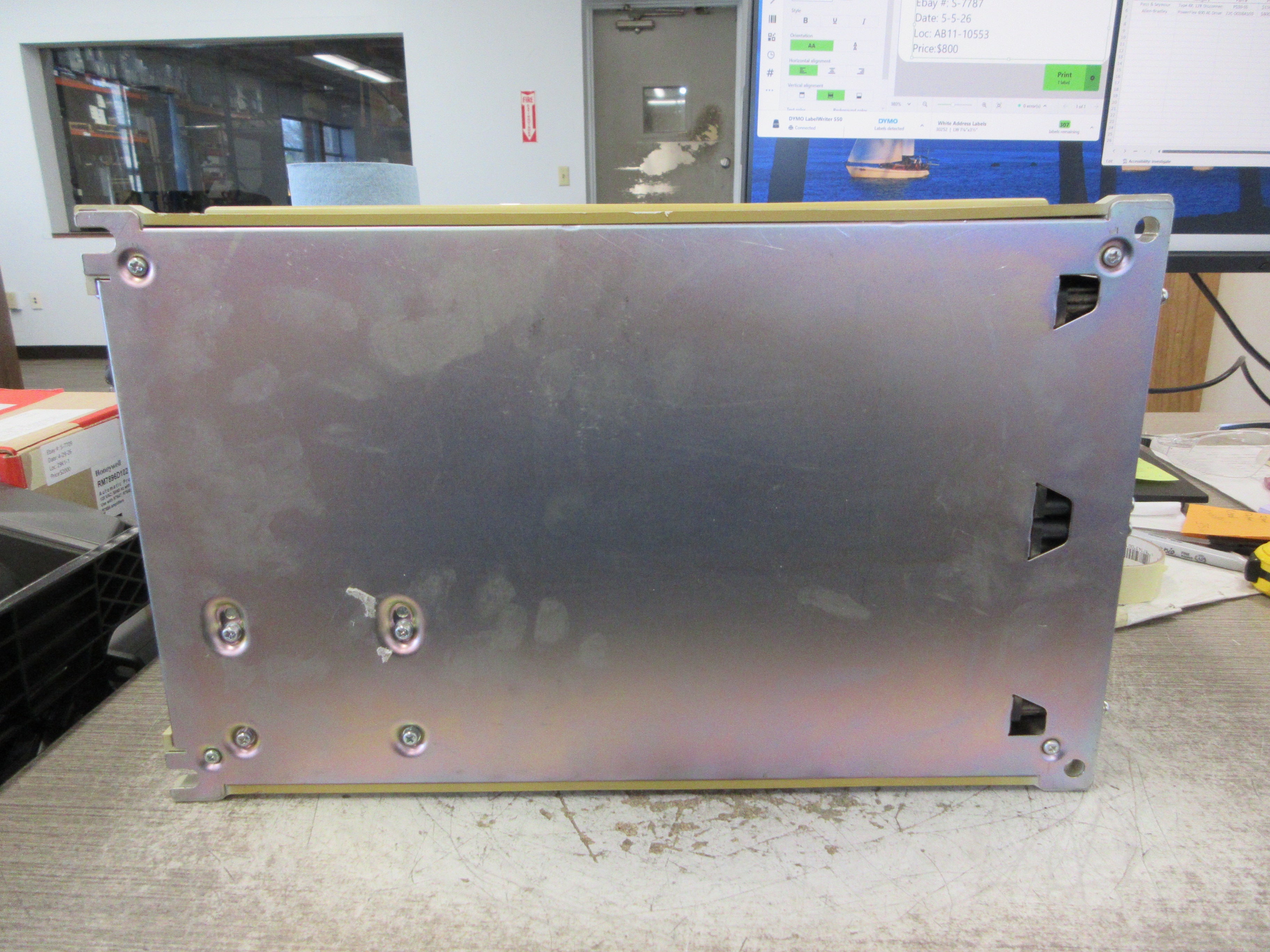 Allen-Bradley PowerFlex 400 AC Drive 22C-D045A103 Ser. A 30HP 3Ph Used