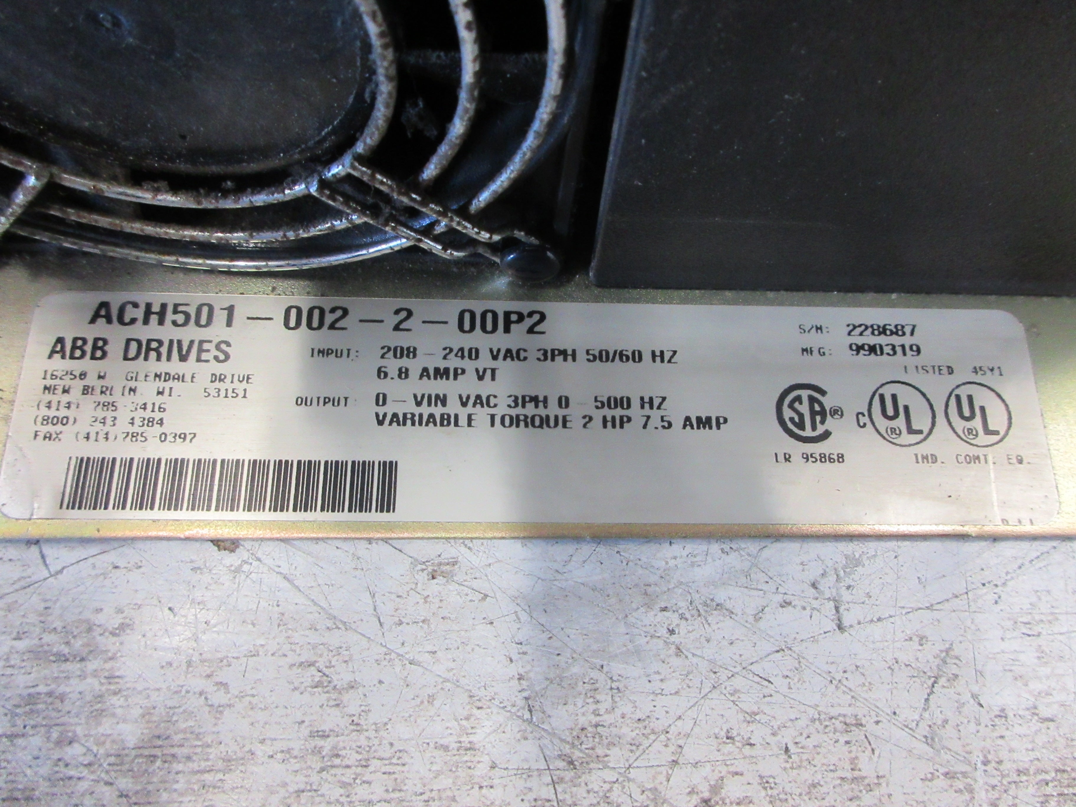 ABB ACH 500 AC Drive ACH501-002-2-00P2 2HP 3Ph *(2) Cracked Corners* Used