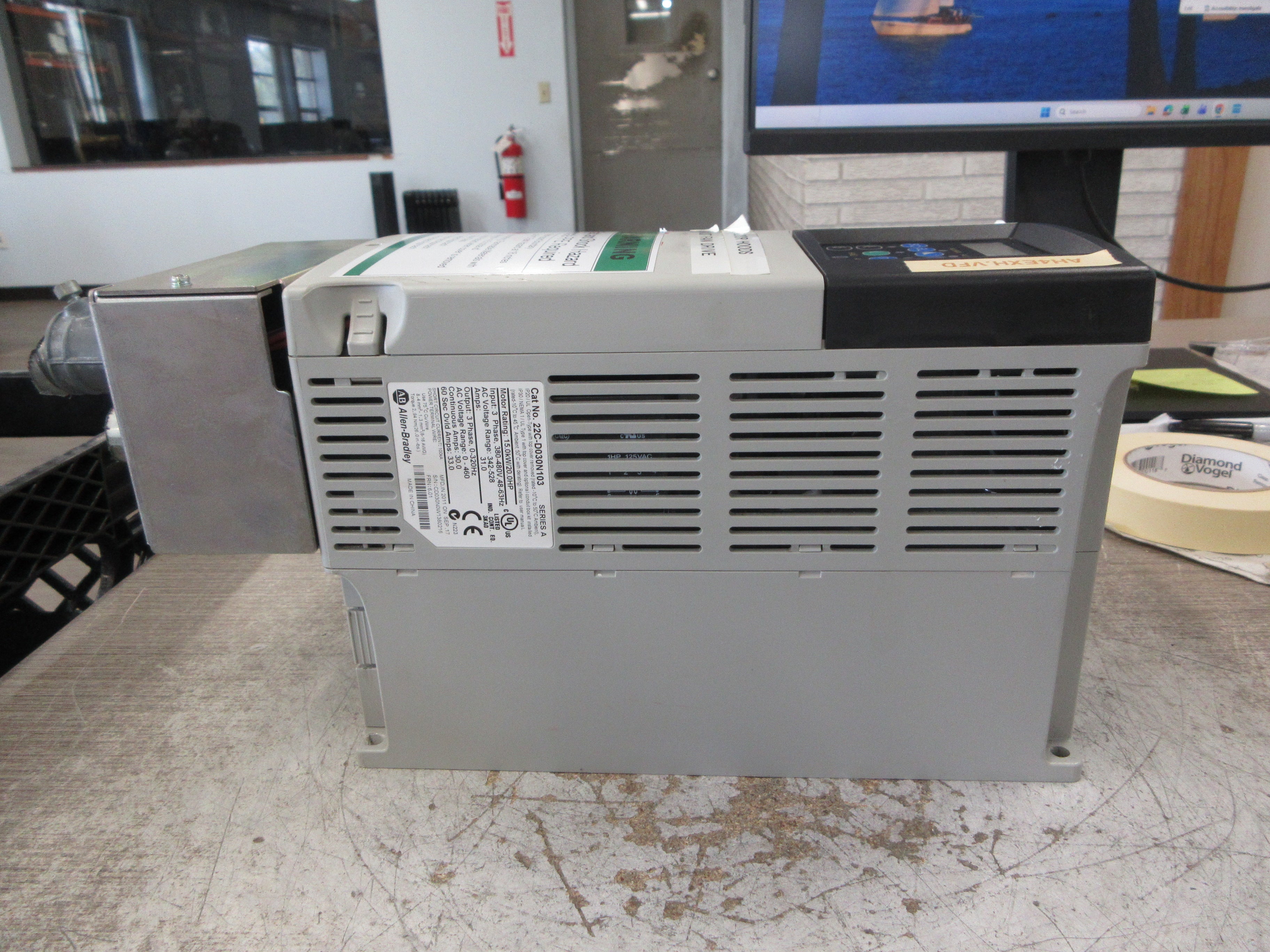 Allen-Bradley PowerFlex 400 AC Drive 22C-D030N103 Ser. A 20HP 3Ph Used
