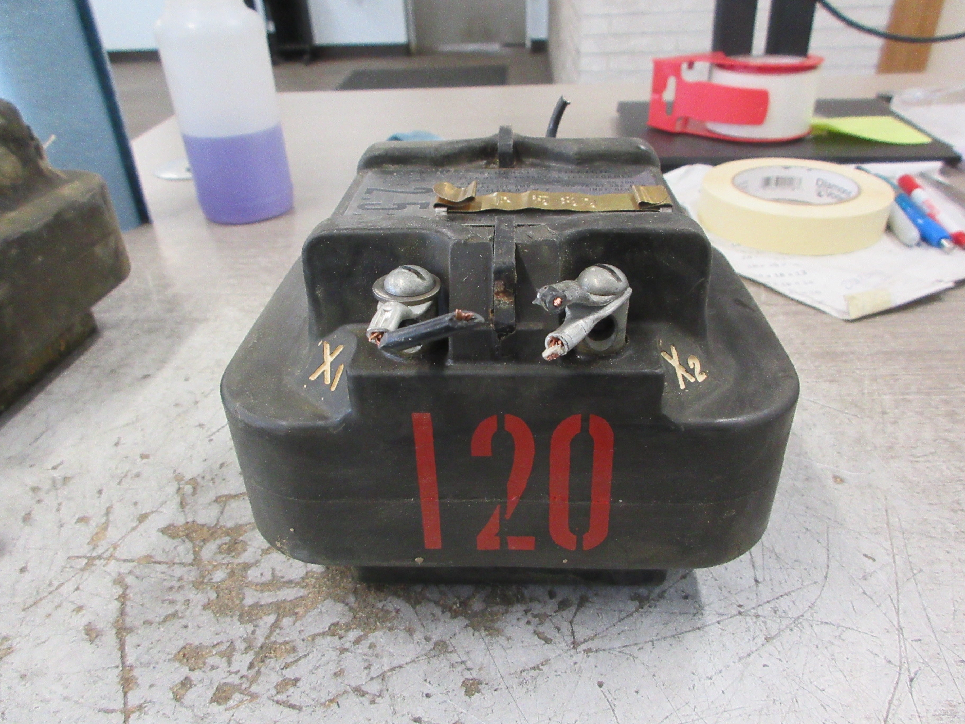 GE Type JVA-0 Potential Transformer 760X34G5 Pri: 300V Ratio 2.5:1 50-400Hz Used