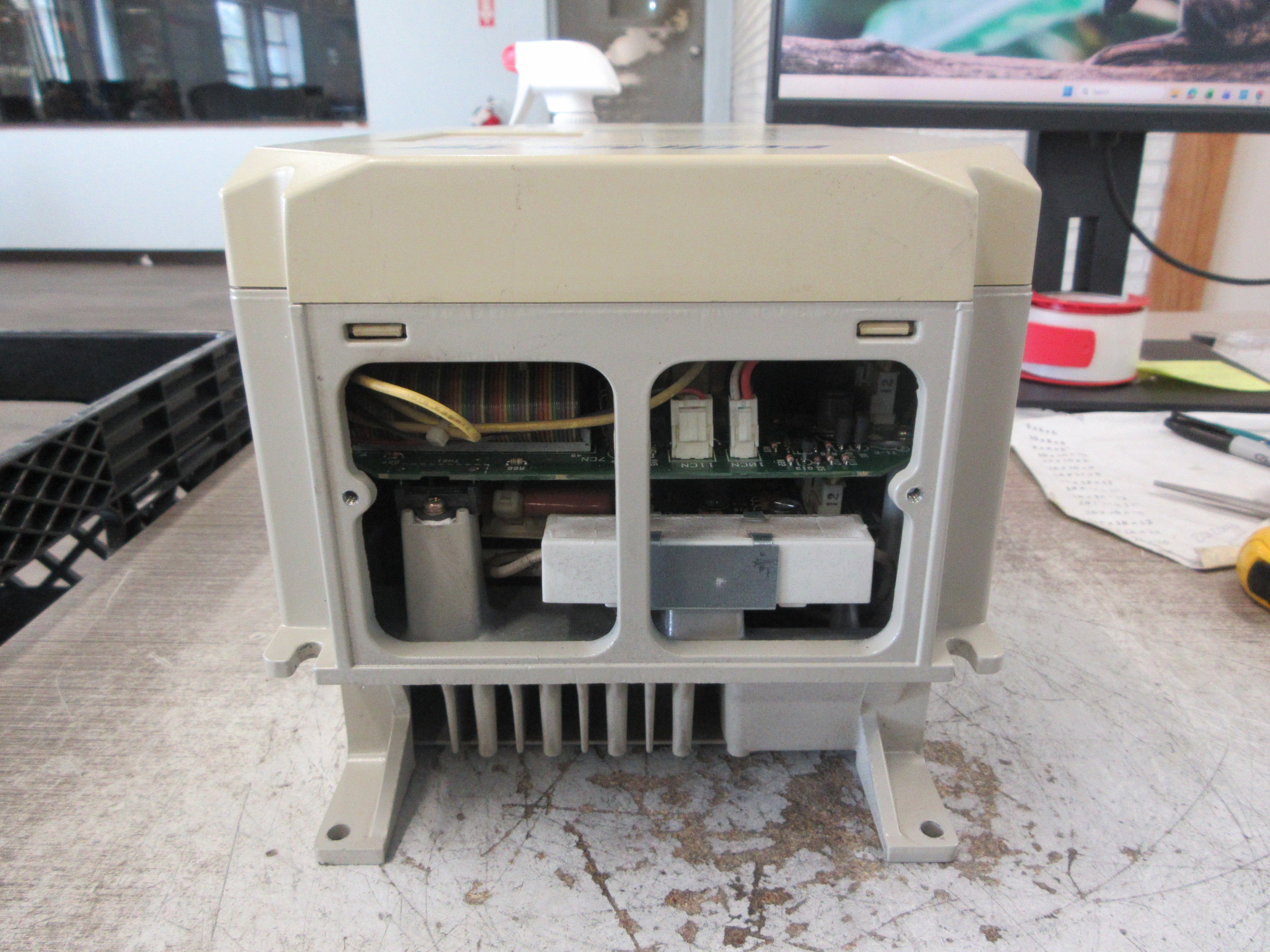 IDM Controls PoWrMaster AC Drive CIMR-G3U45P5 7.5HP 3Ph Used
