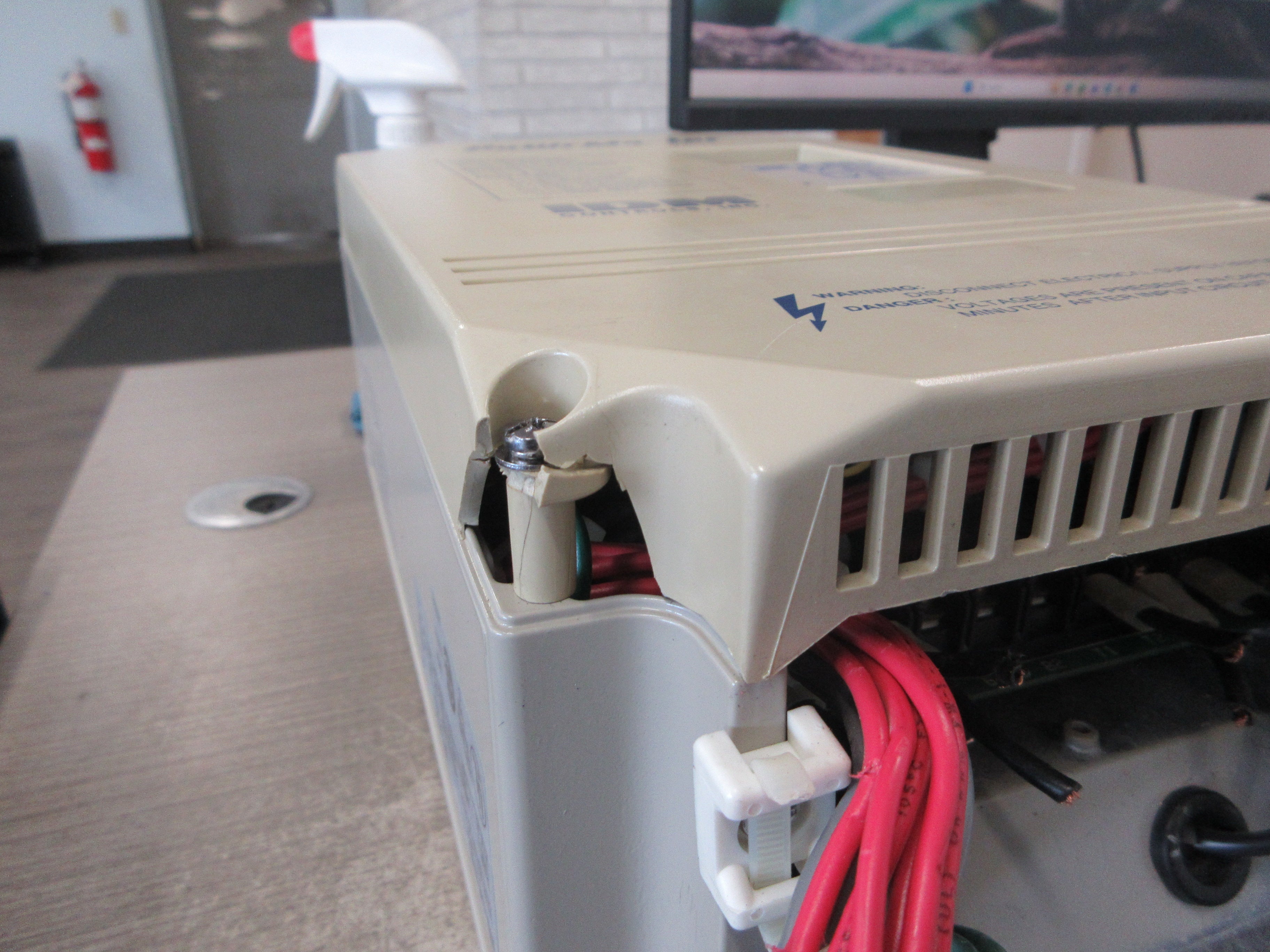 IDM Controls PoWrMaster AC Drive CIMR-G3U45P5 7.5HP 3Ph Used