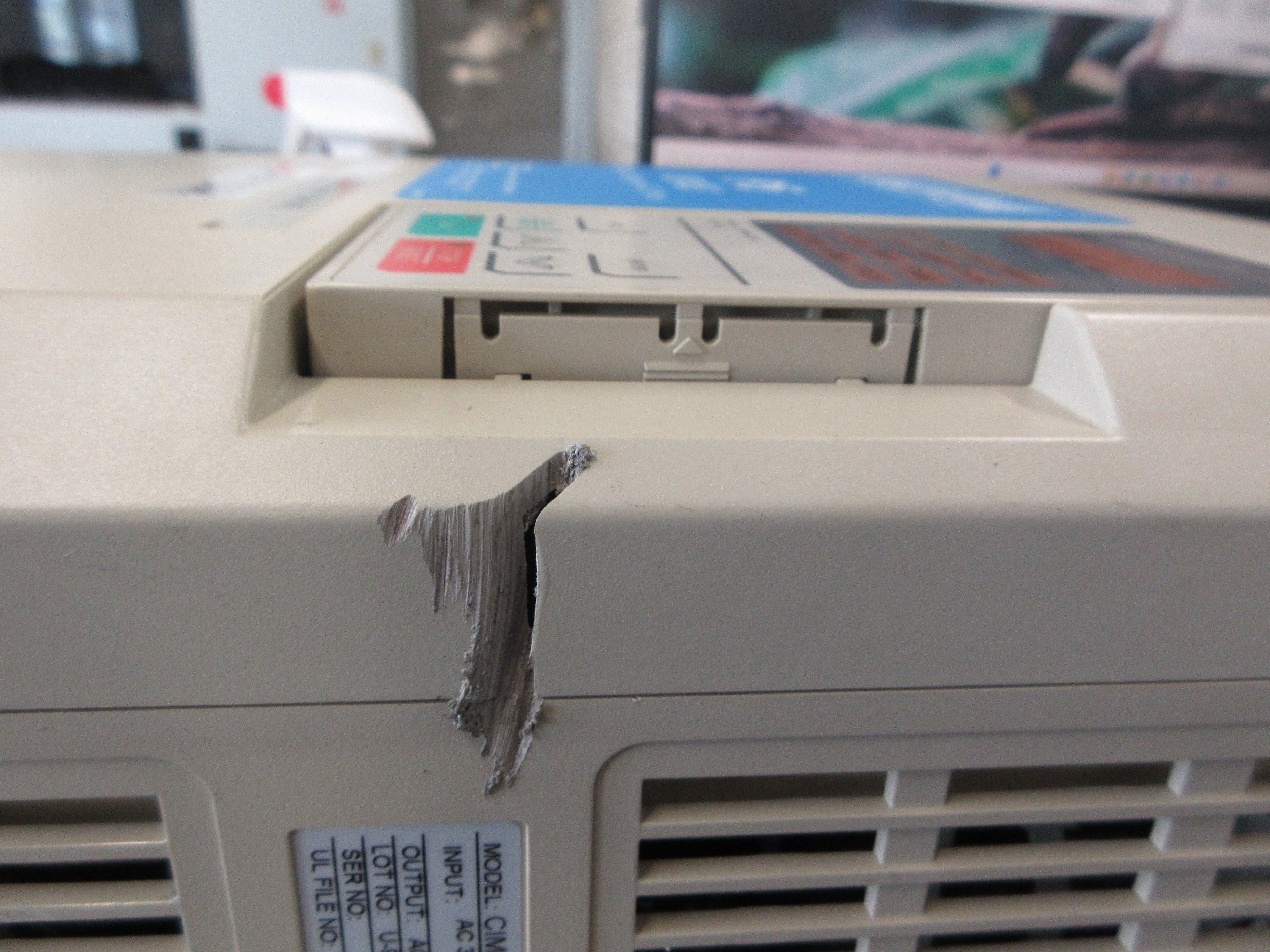 IDM Controls P5 Series AC Drive CIMR-P5U2011 20HP 3Ph Used