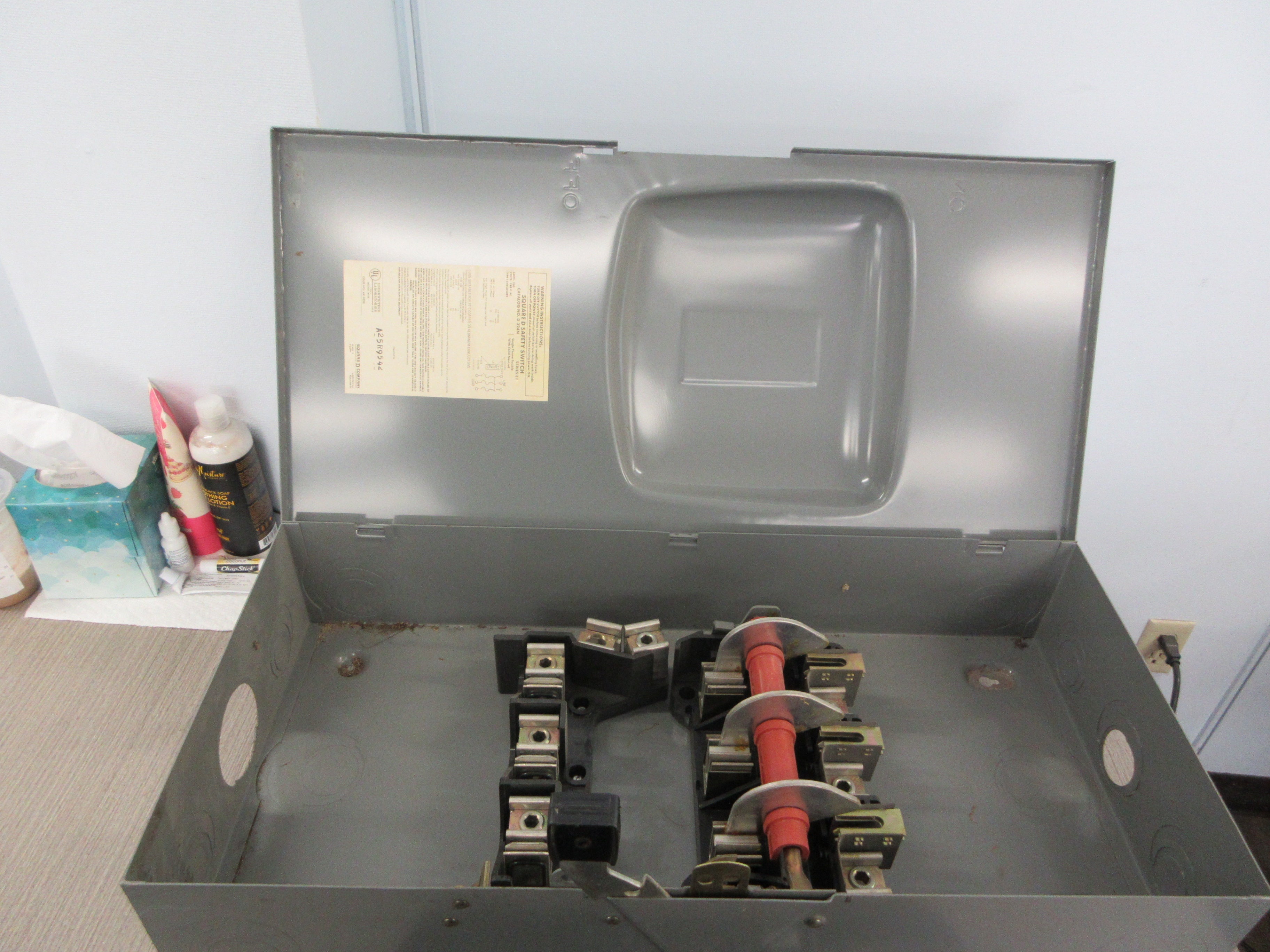 Square D Fusible Safety Switch/Disconnect D324N Ser. E1 200A 600V 3P Used