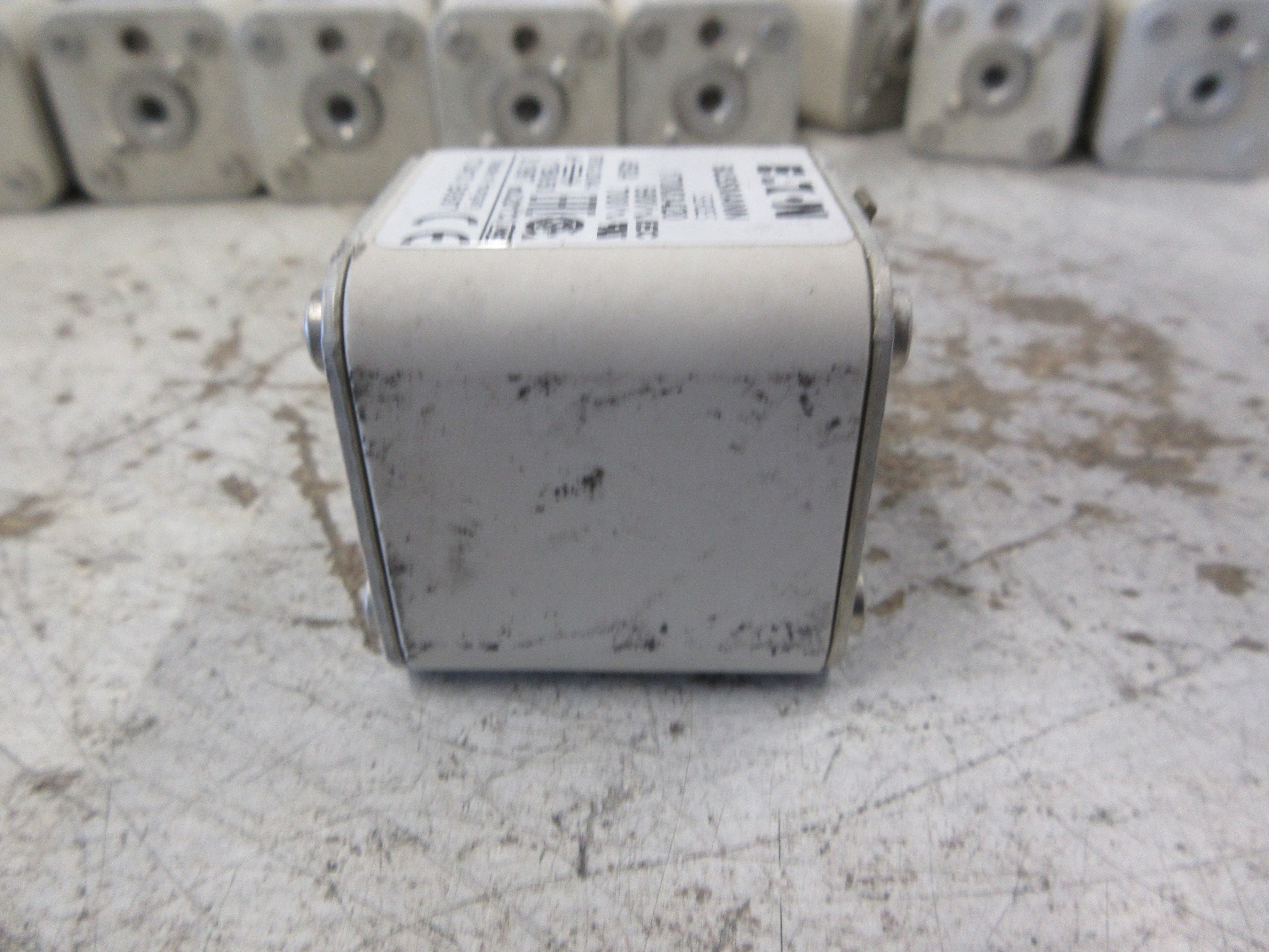 Eaton Bussmann Series Fuse 170M3420 450A 700V Used