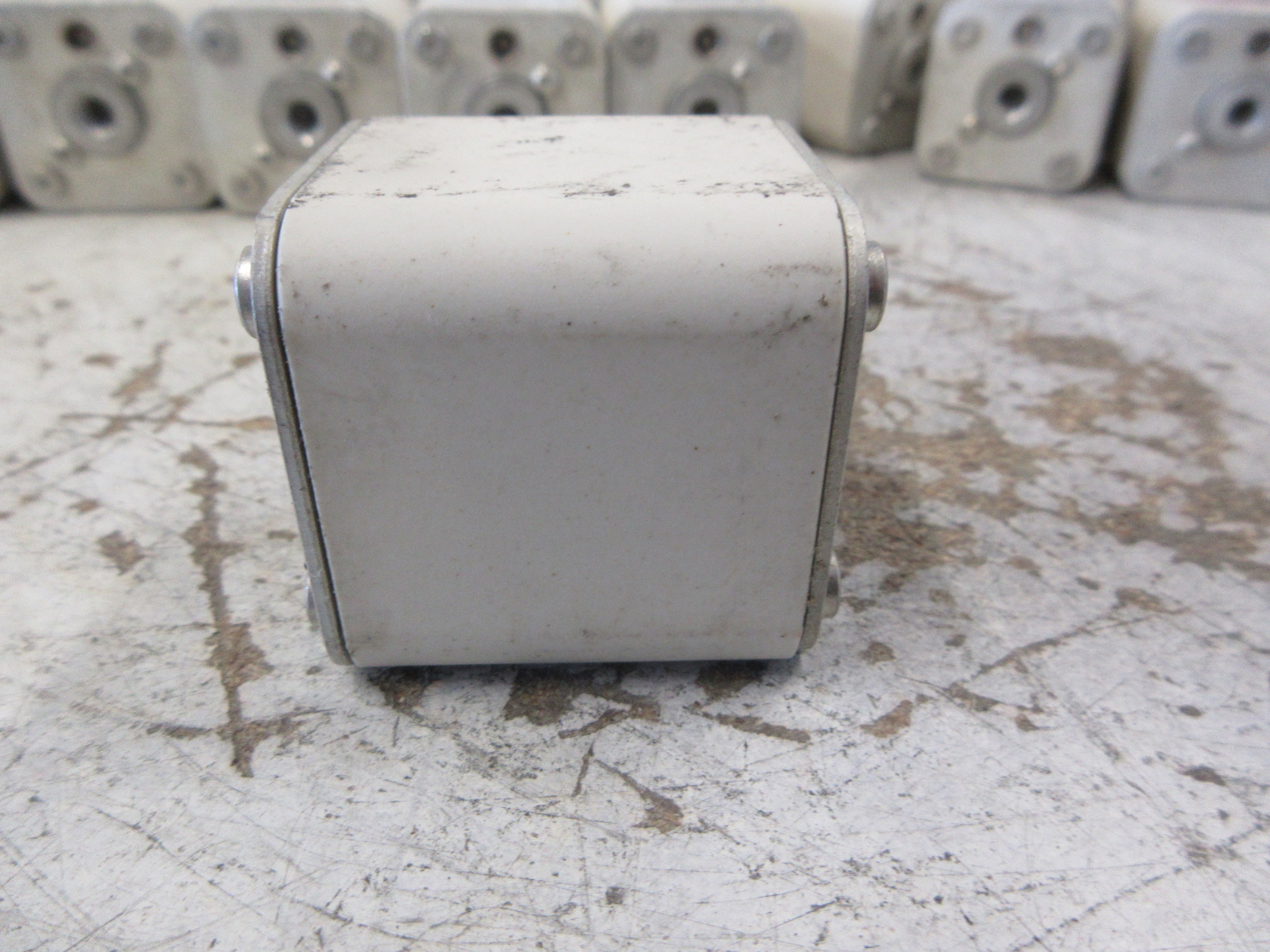 Eaton Bussmann Series Fuse 170M3420 450A 700V Used