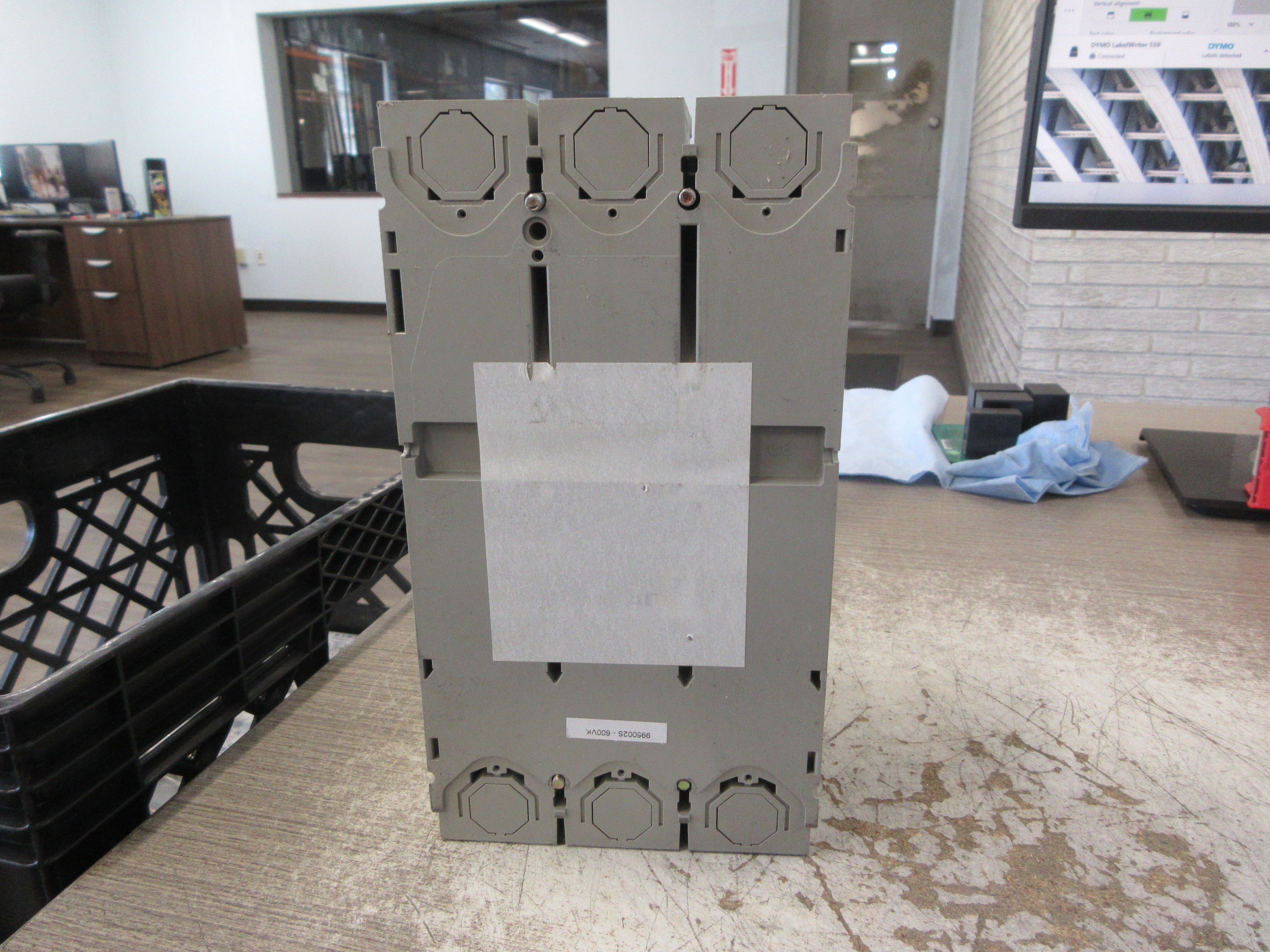 Merlin Gerin Circuit Breaker NSJ400A 400A 600V 3P Used