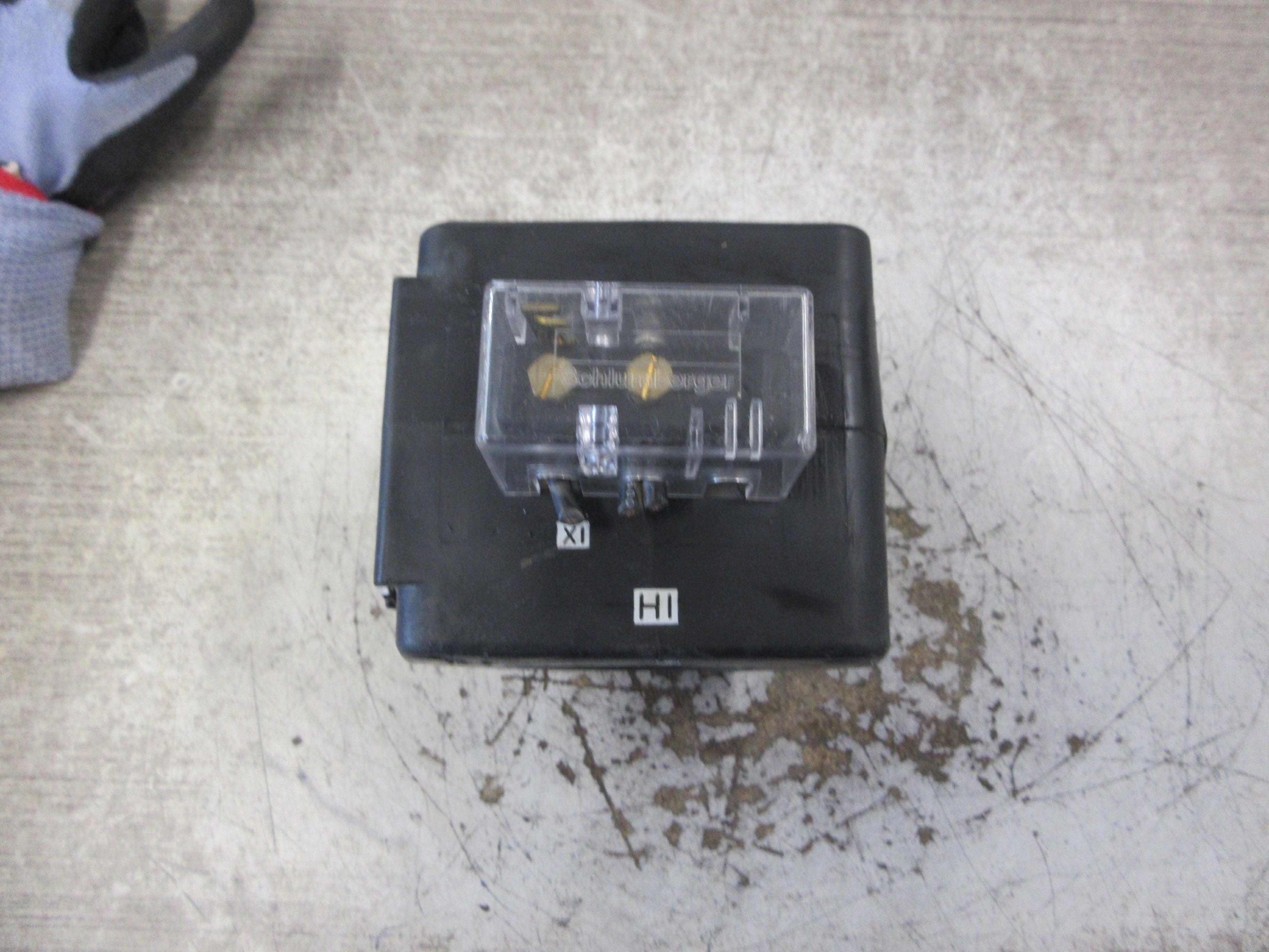 Schlumberger Type R6M Current Transformer 92352-015 Ratio 200:5A 600V 60Hz Used