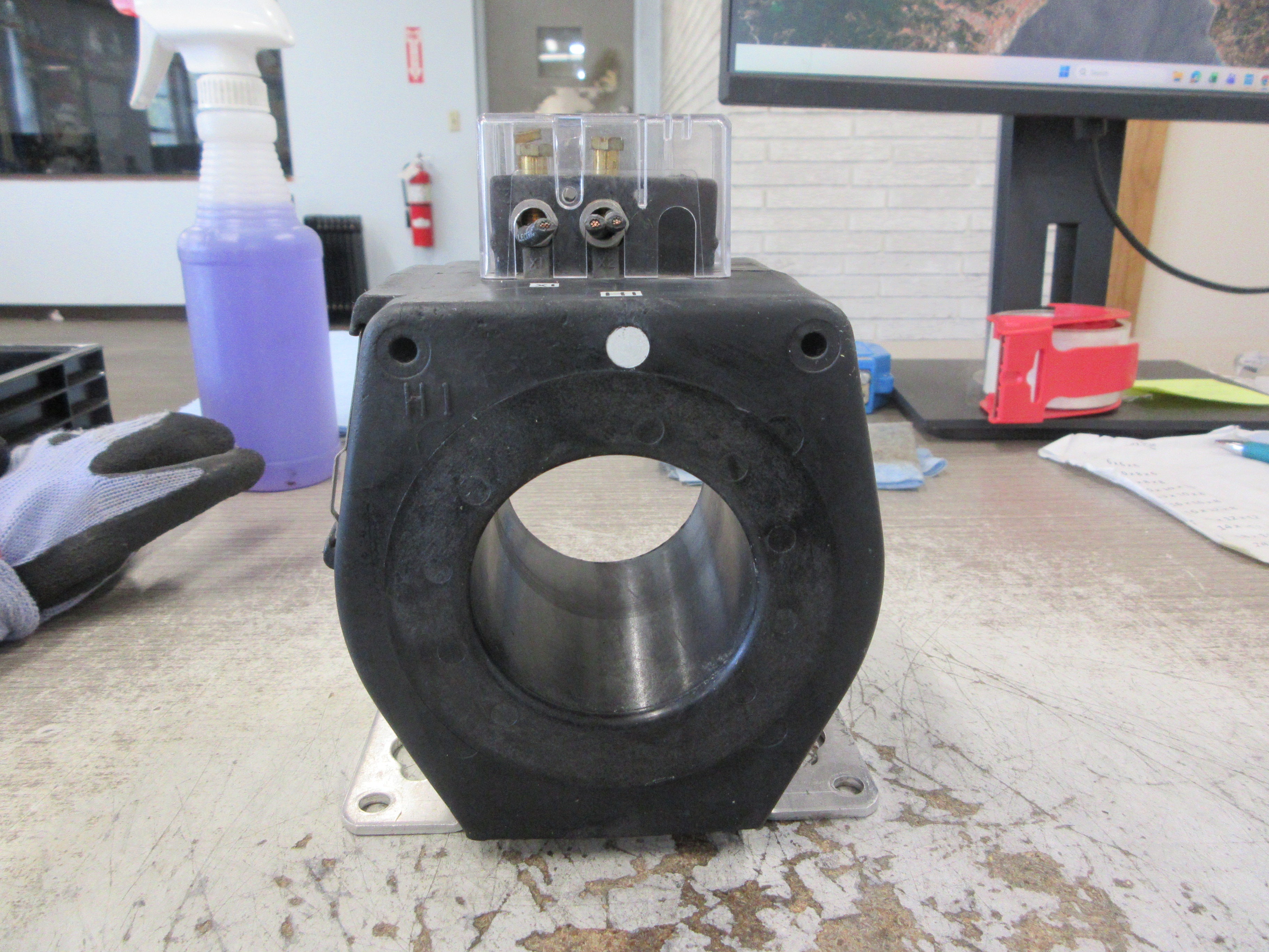 Schlumberger Type R6M Current Transformer 92352-015 Ratio 200:5A 600V 60Hz Used