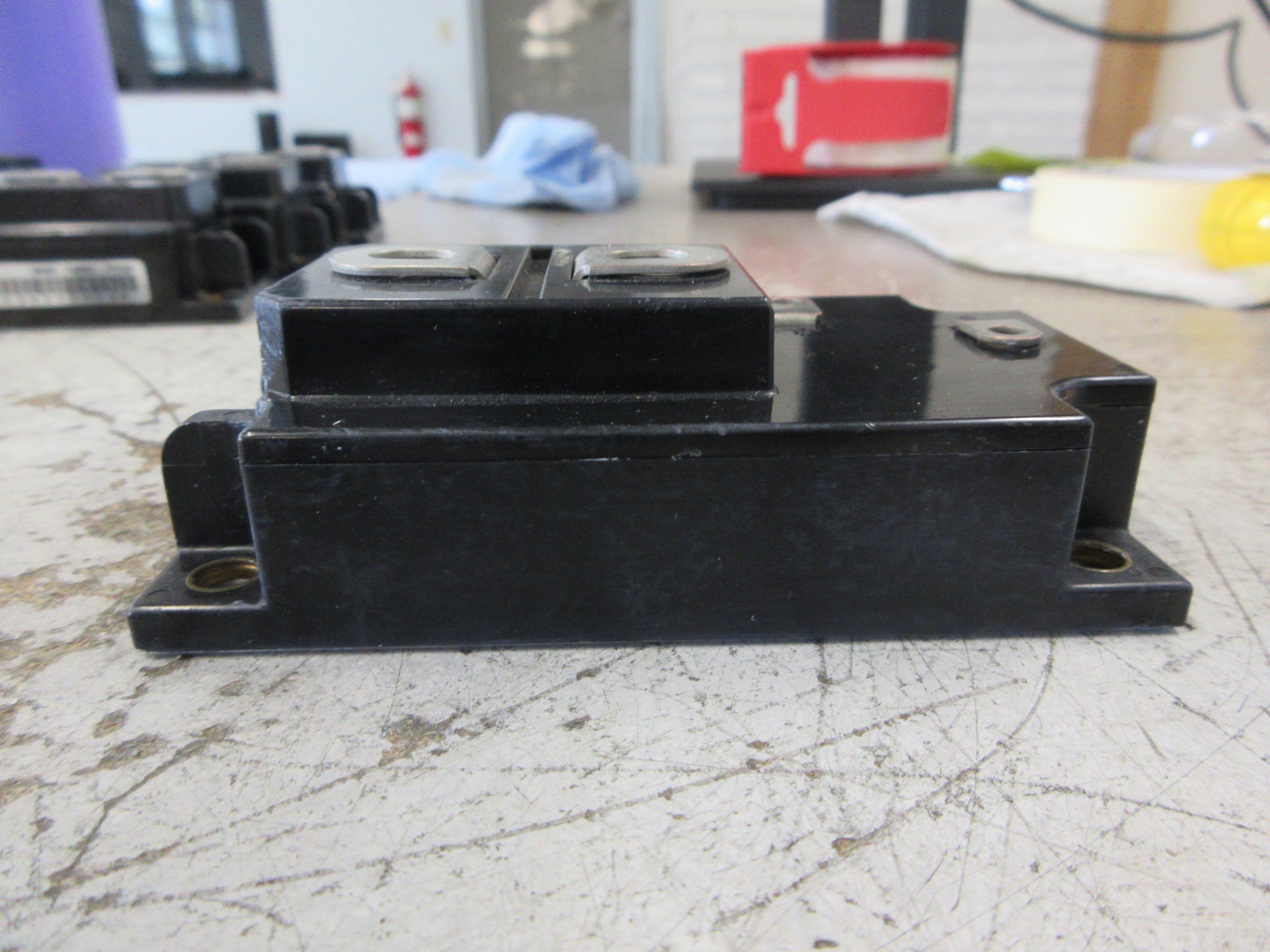 Fuji Electric IGBT Module 1MBI400S-120 400A 1200V Used