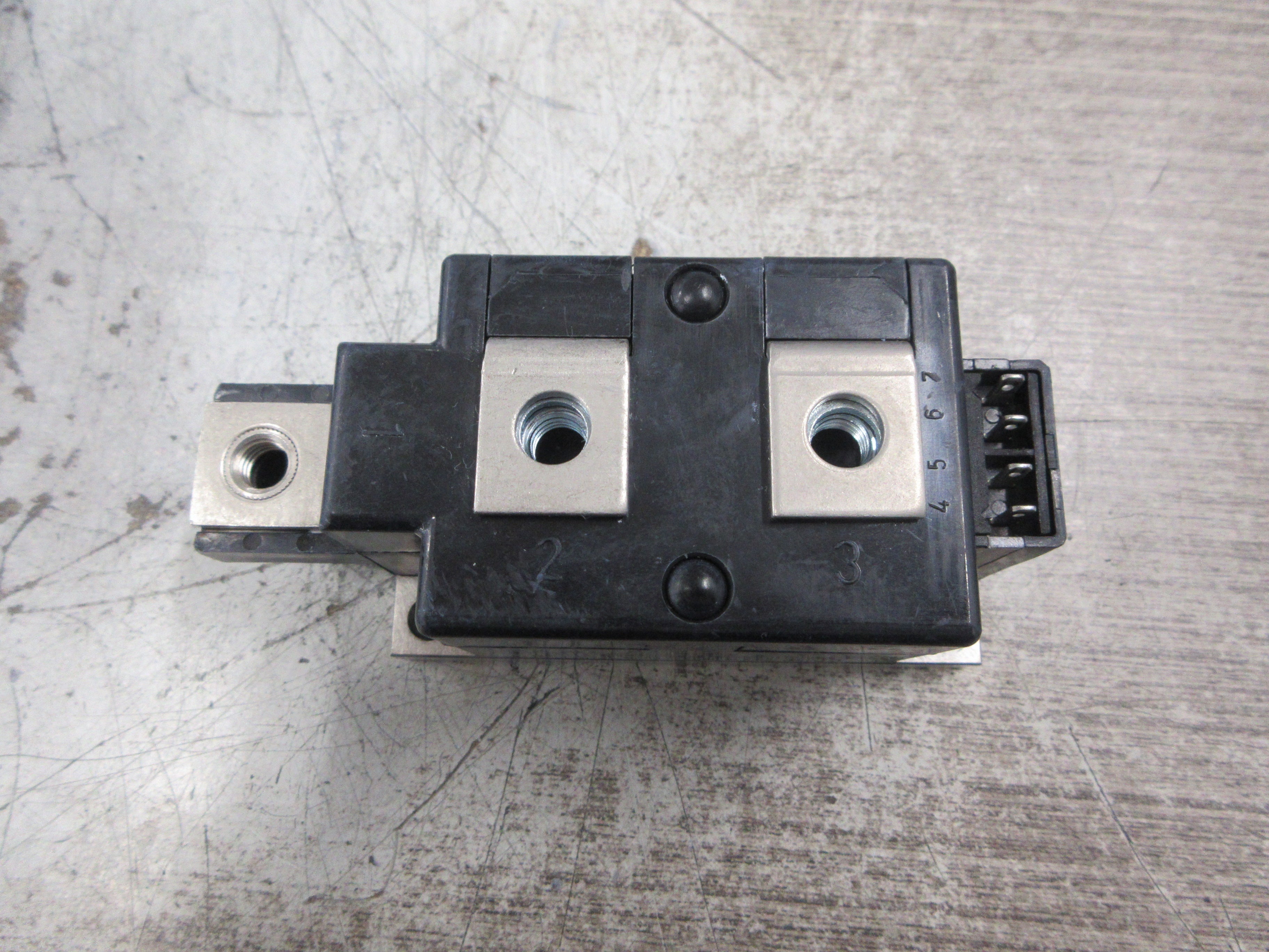 IXYS Thyristor Module MCC255-14IO1 Used