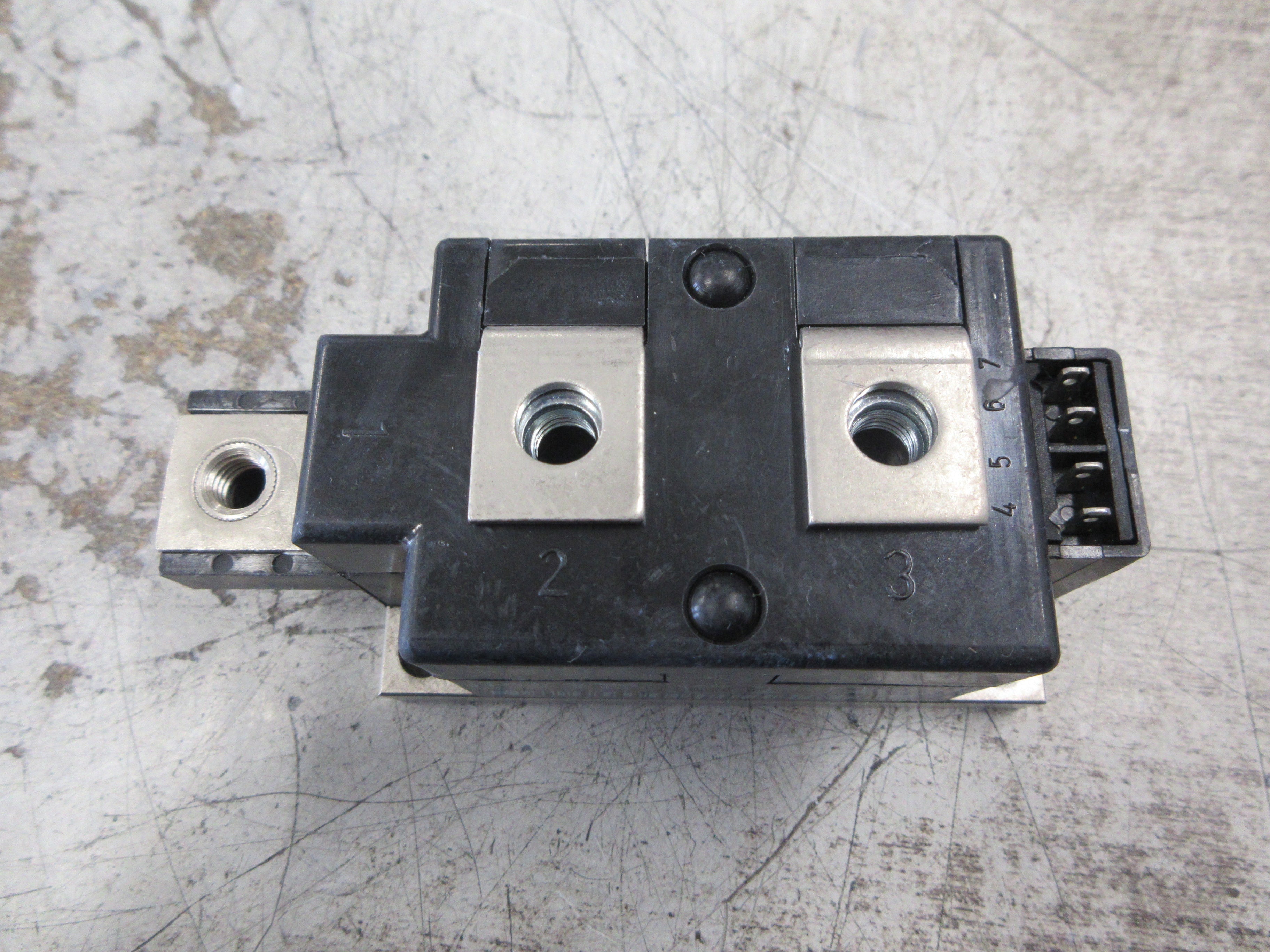 IXYS Thyristor Module MCC255-16IO1 Used