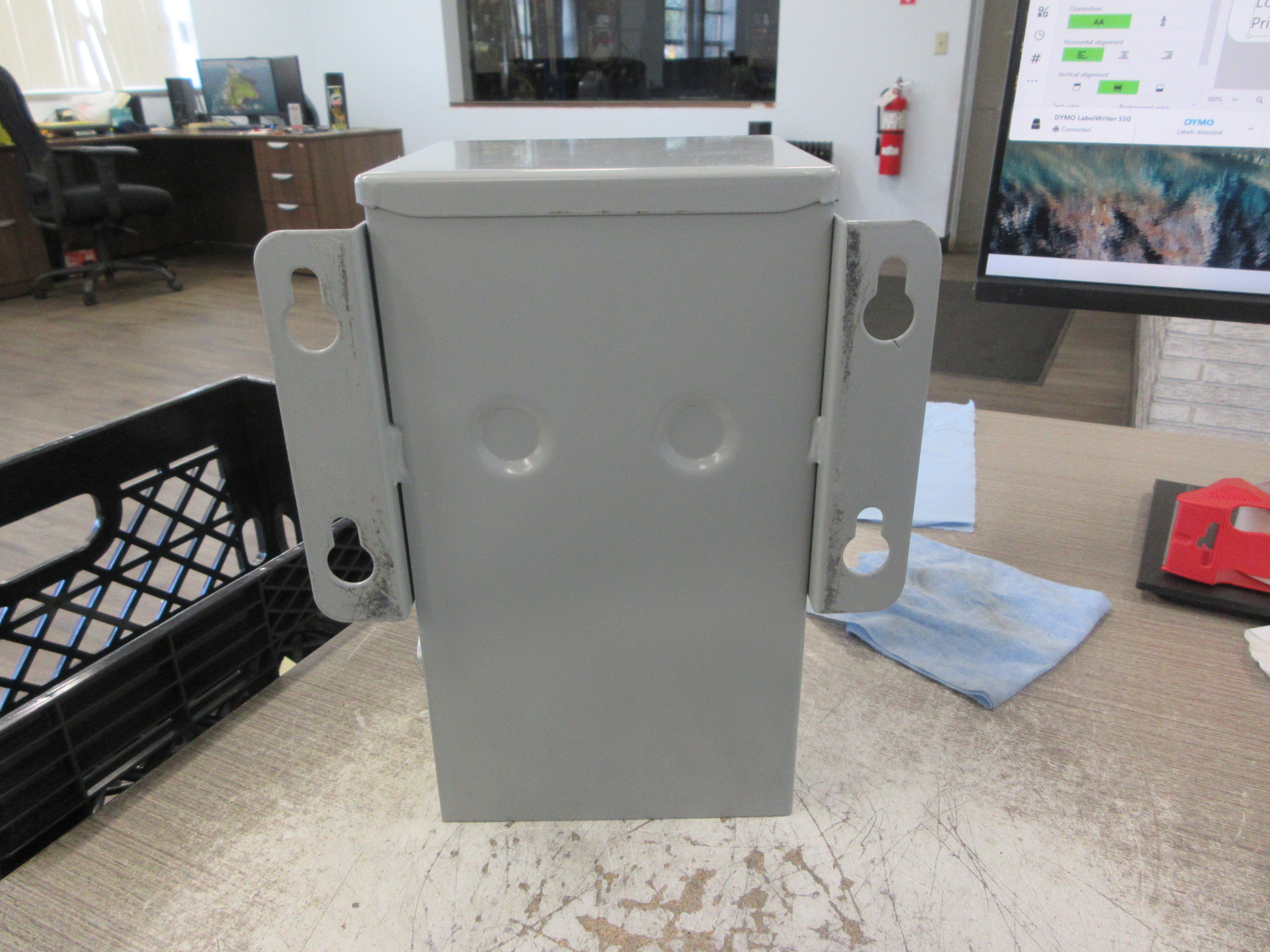 Hevi-Duty 3R Transformer HS12F2AS 2KVA Pri: 120/208/240/277V Sec: 120/240V Used