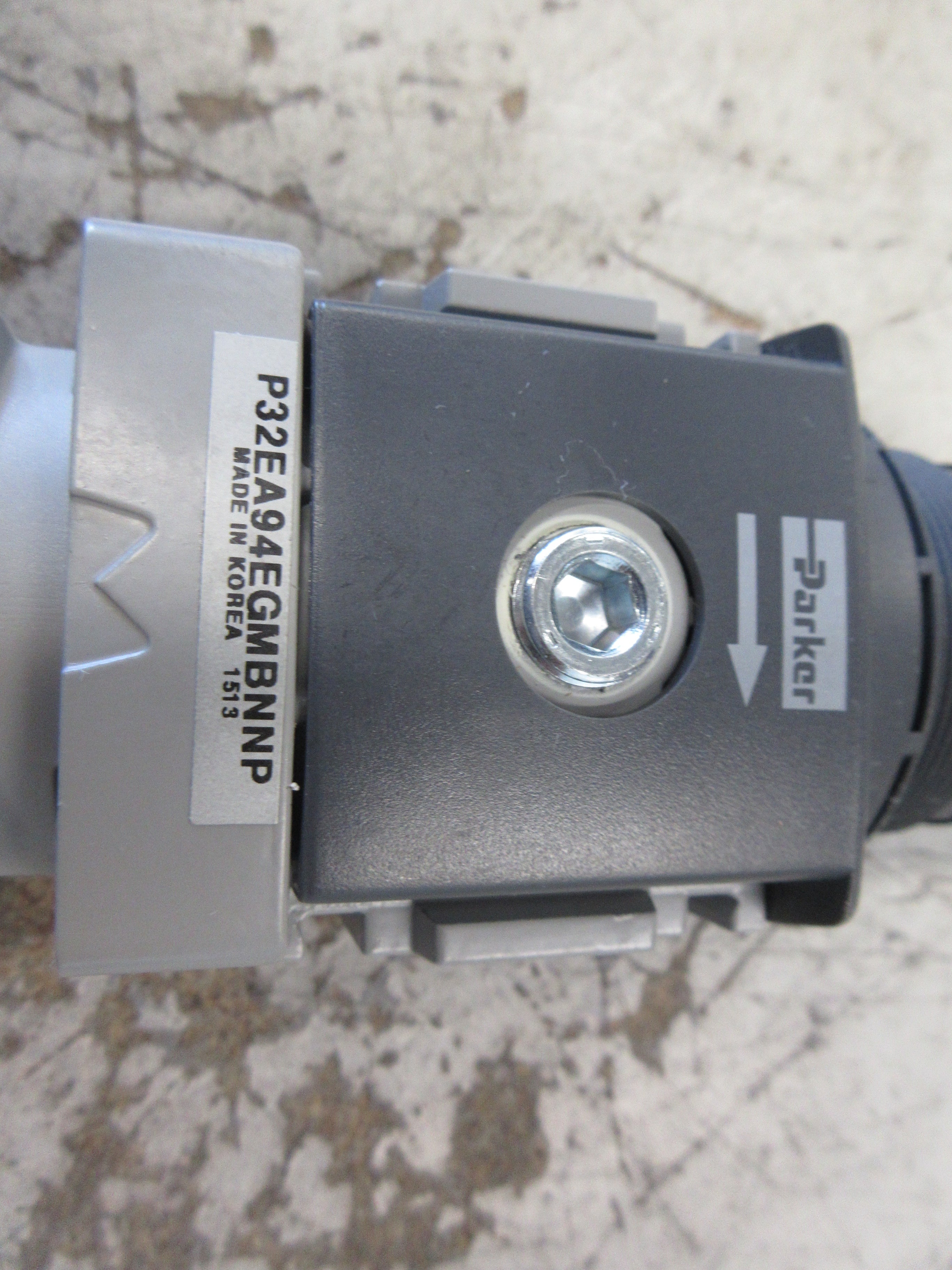 Parker Filter/Regulator P32EA94EGMBNNP Used