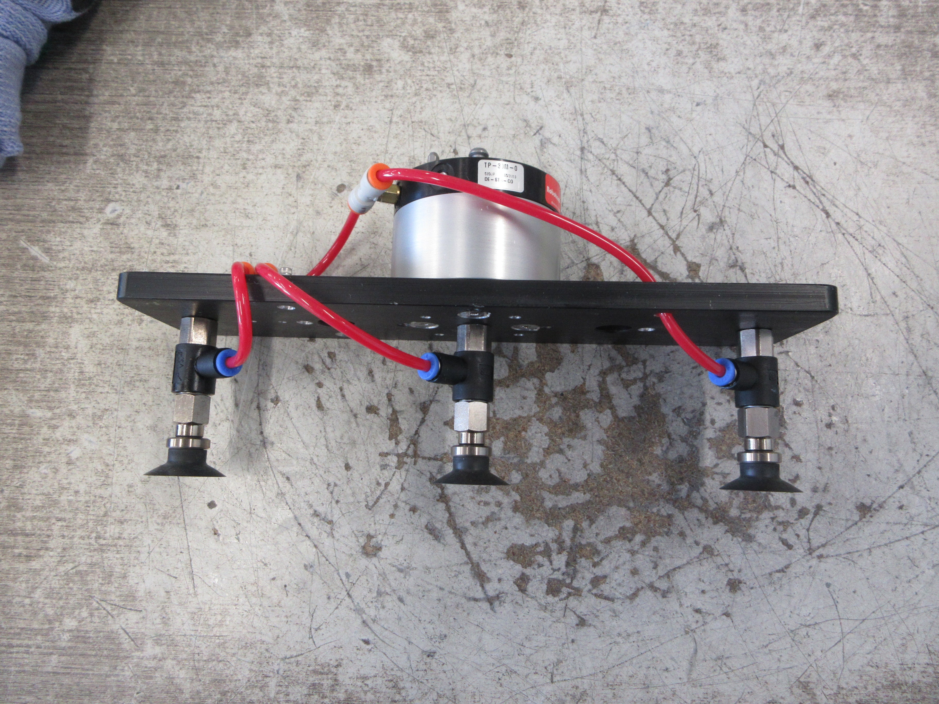 Robohand Pneumatic Gripper TP-30M-0 Used