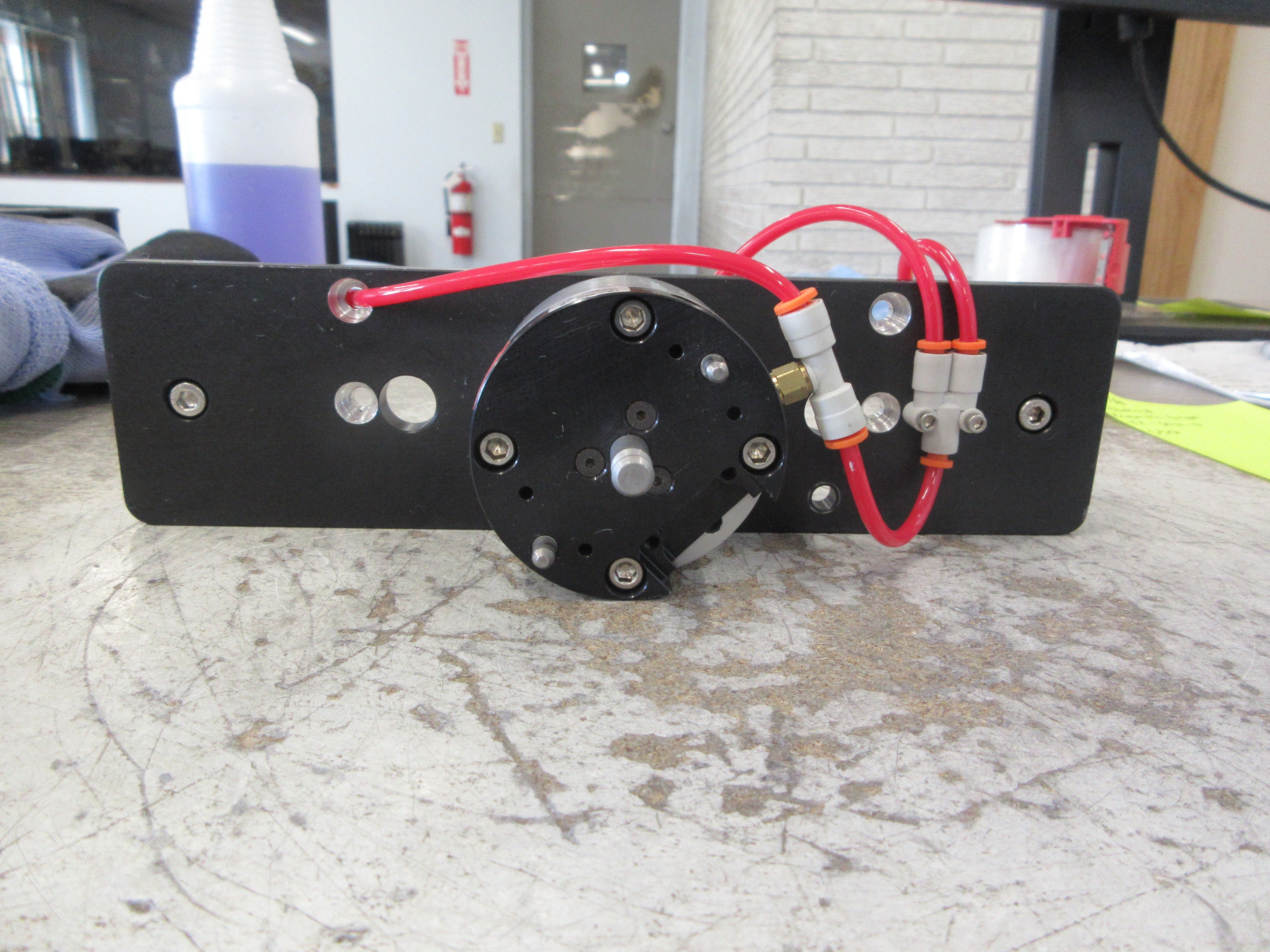 Robohand Pneumatic Gripper TP-30M-0 Used