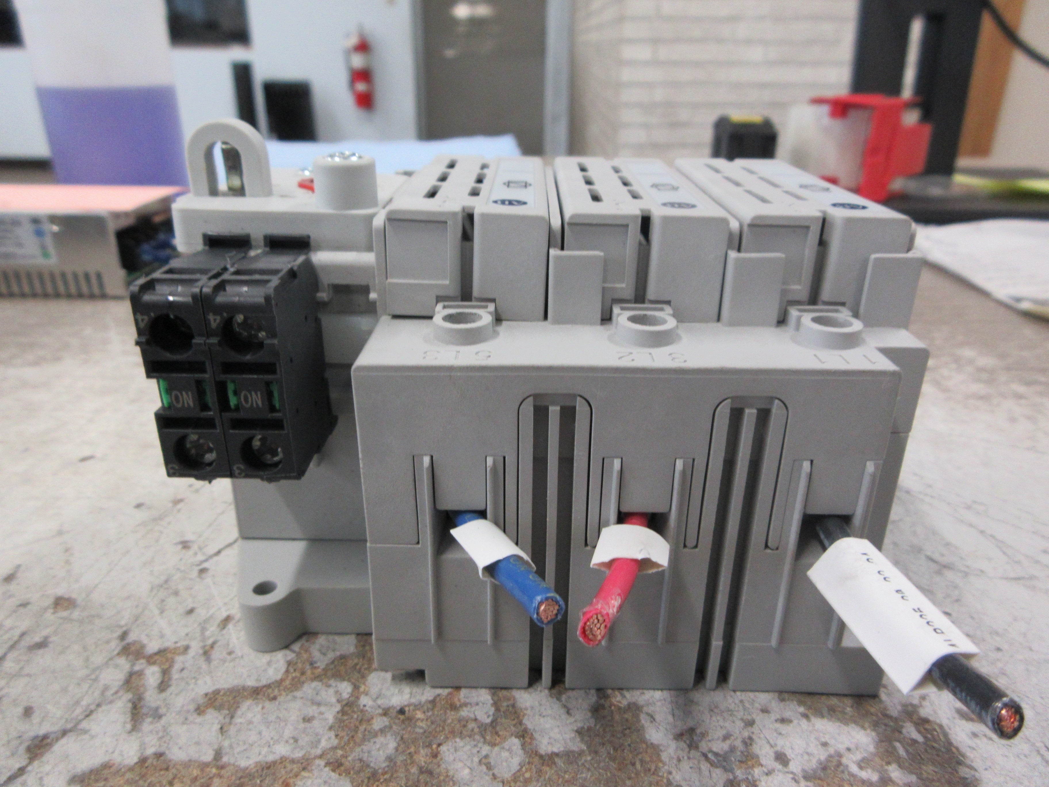 Allen-Bradley Non-Fusible Disconnect Switch 194R-N30-1753 Ser. A 30A 600V Used