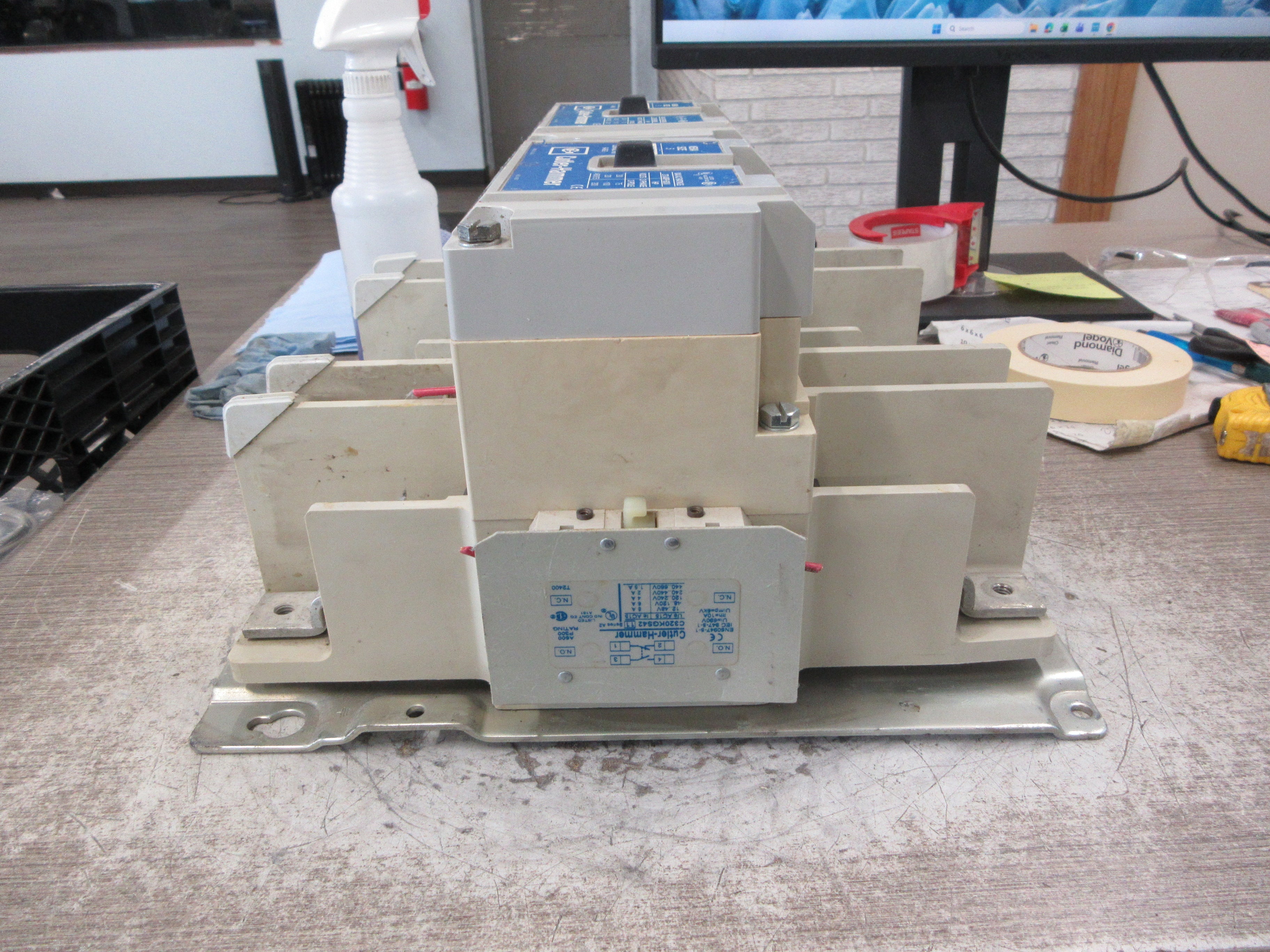 Cutler-Hammer Size 5 Reversing Contactor CN15SN3 120V Coil 270A 600V Used