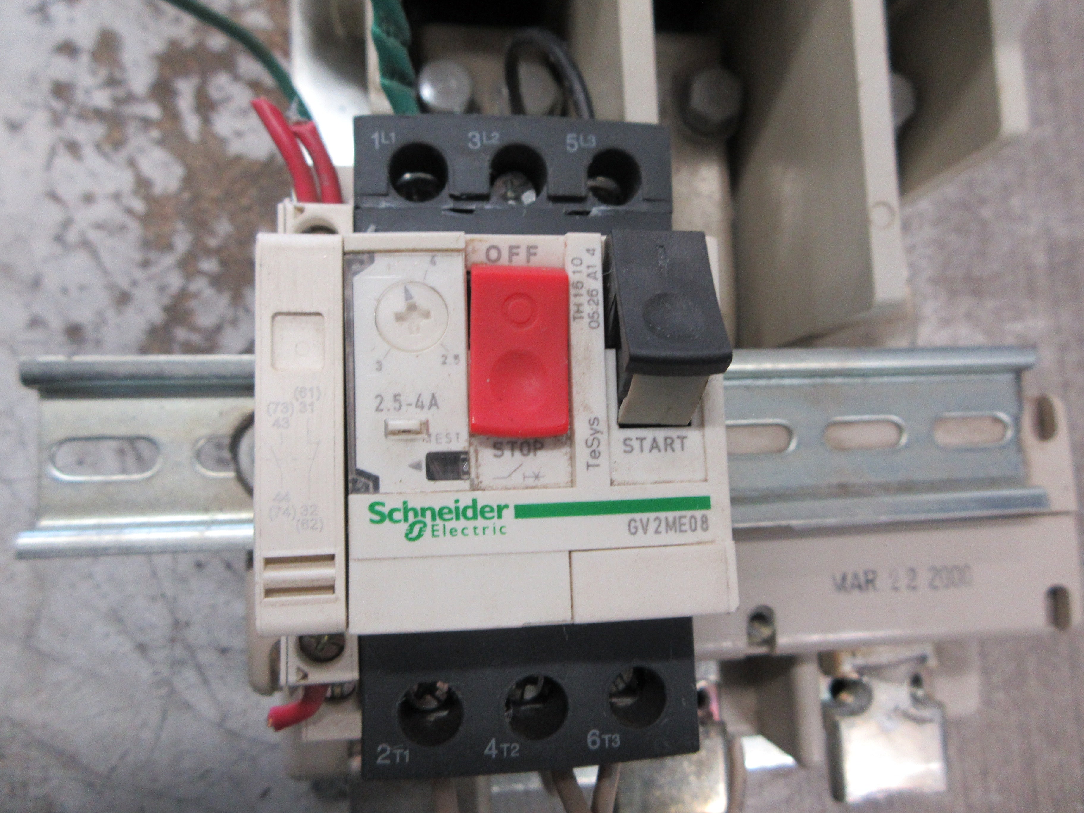 Eaton / Schneider Size 5 Starter CN15SN3 / GV2ME08 120V Coil Trip: 2.5-4A Used