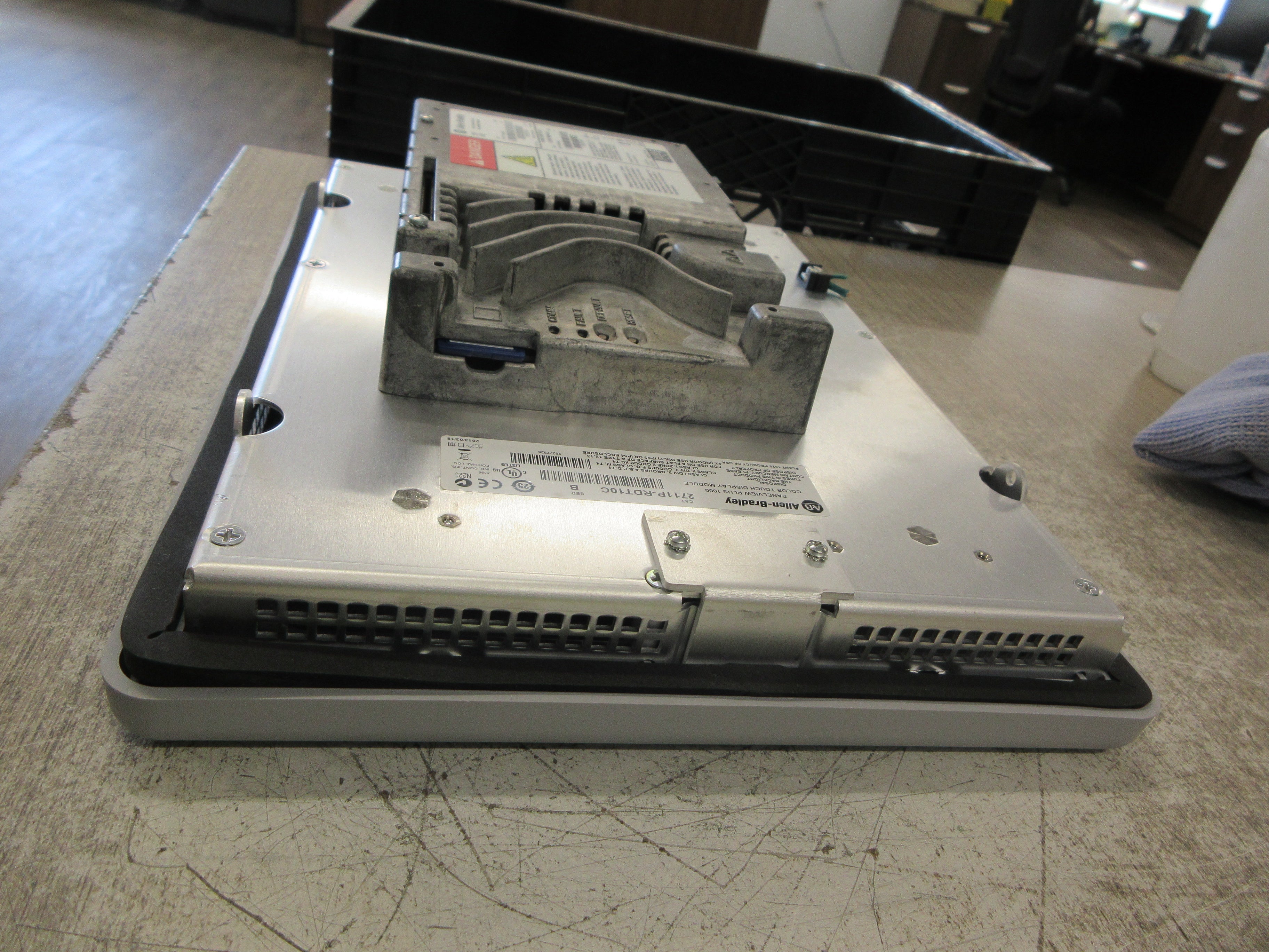 Allen-Bradley PanelView Plus 1000 2711P-T10C4D8 Ser. A Used