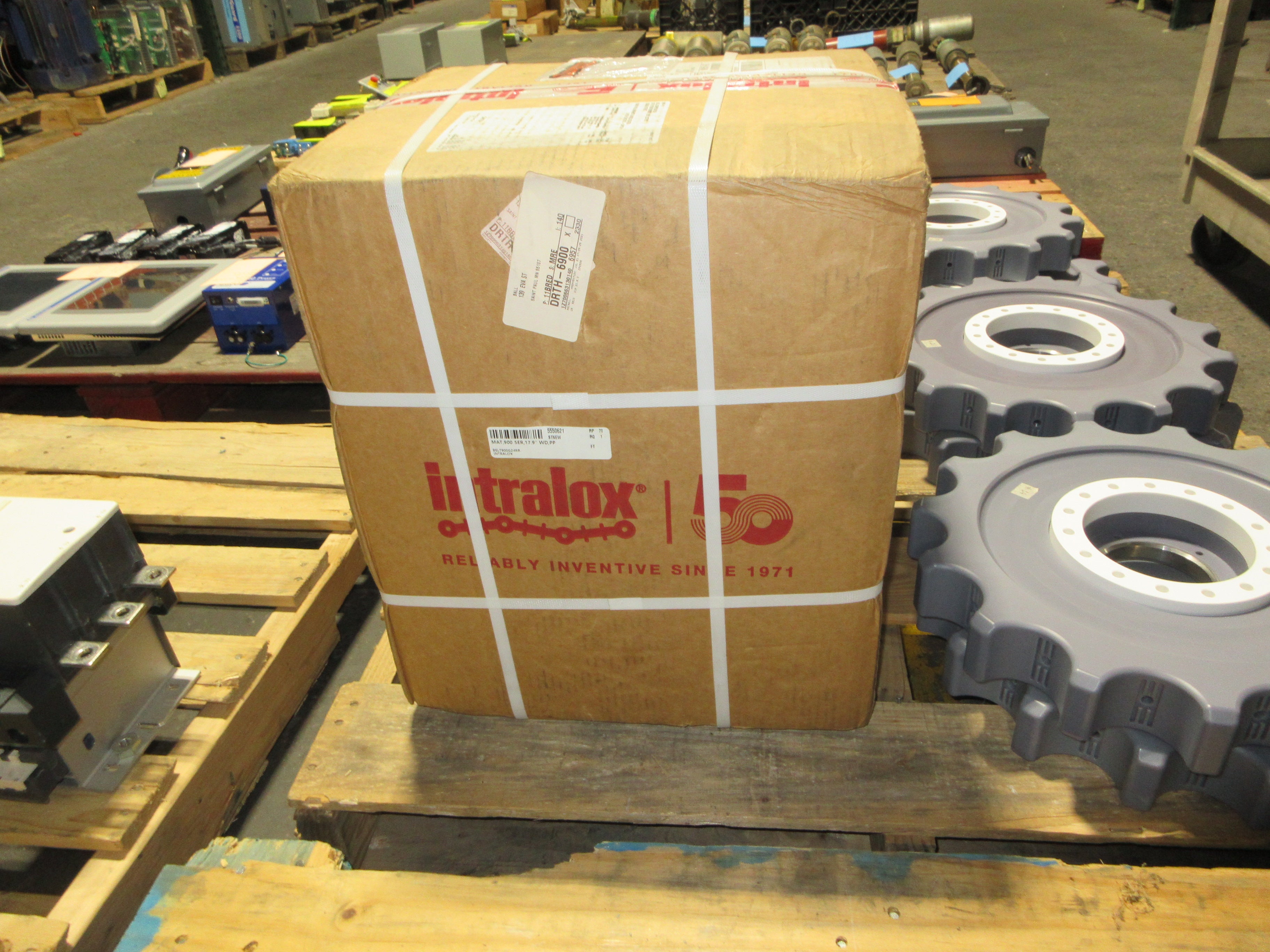 Intralox Series 900 Raised Rib Belt 23839 Width: 17.9in Length: 17FT New Surplus