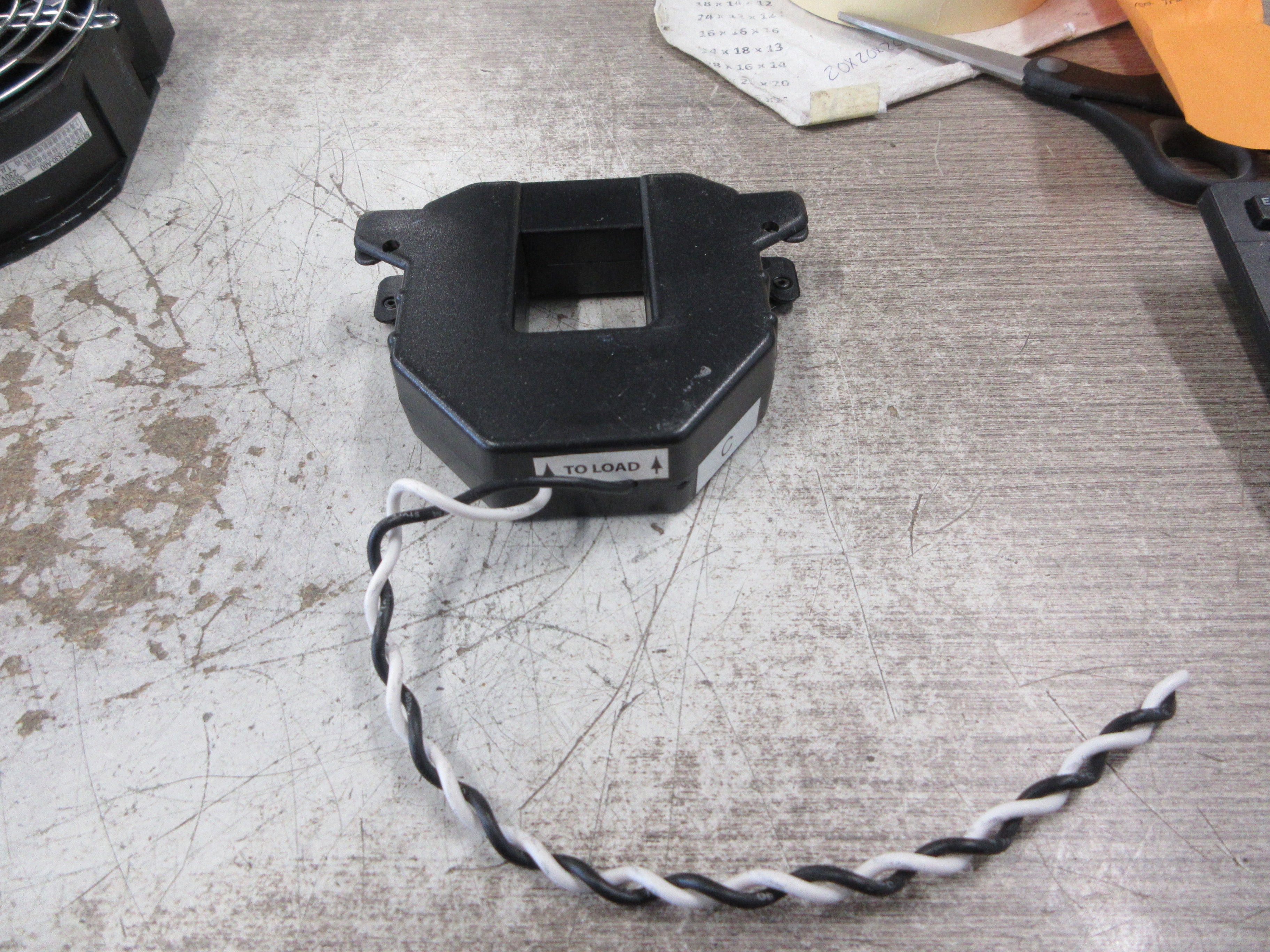 Square D Split-Core Current Transformer 3090SCCT032 Ratio 300:5A 600V Used