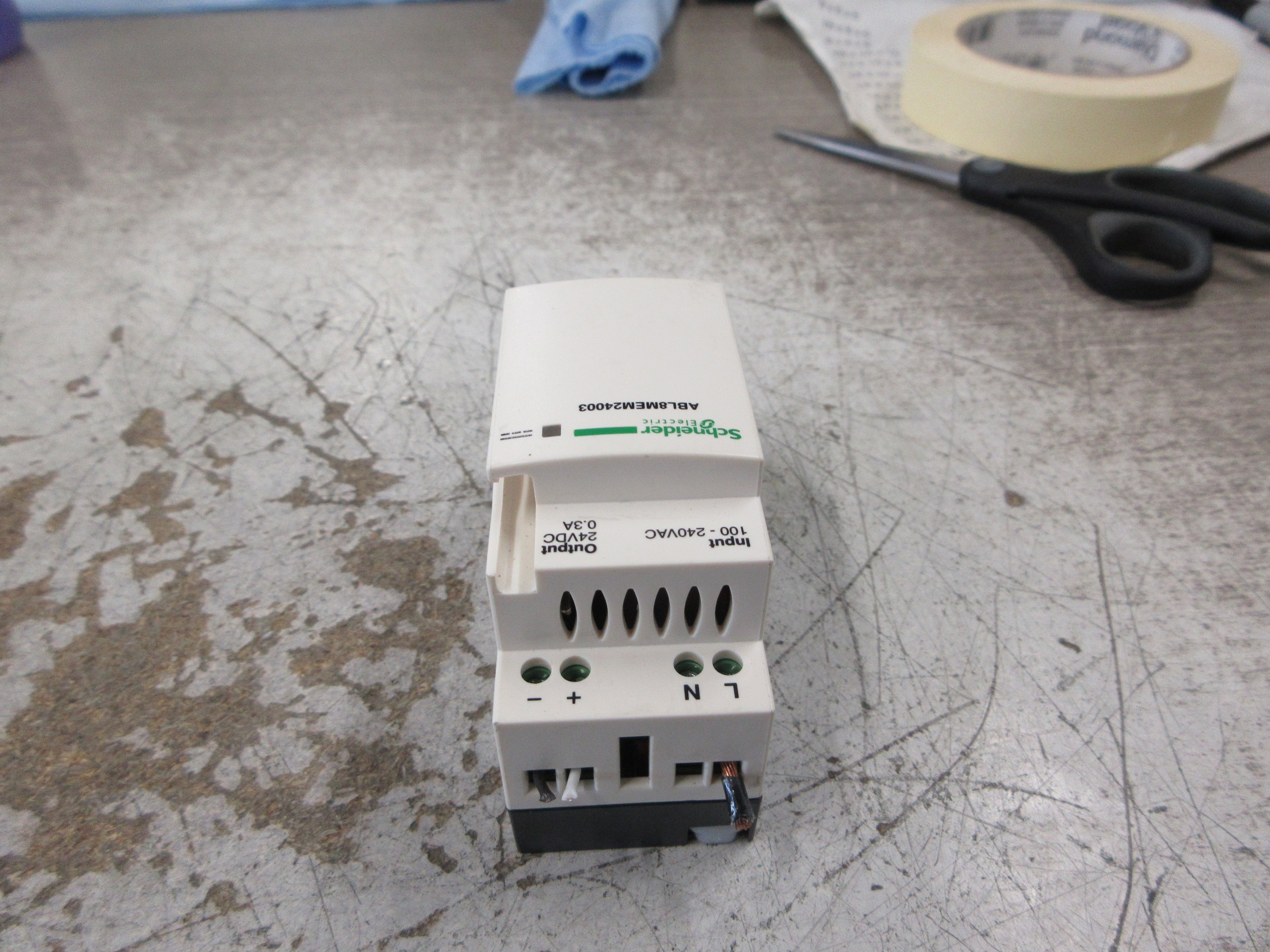 Schneider Electric Power Supply ABL8MEM24003 Input: 100-240VAC Used